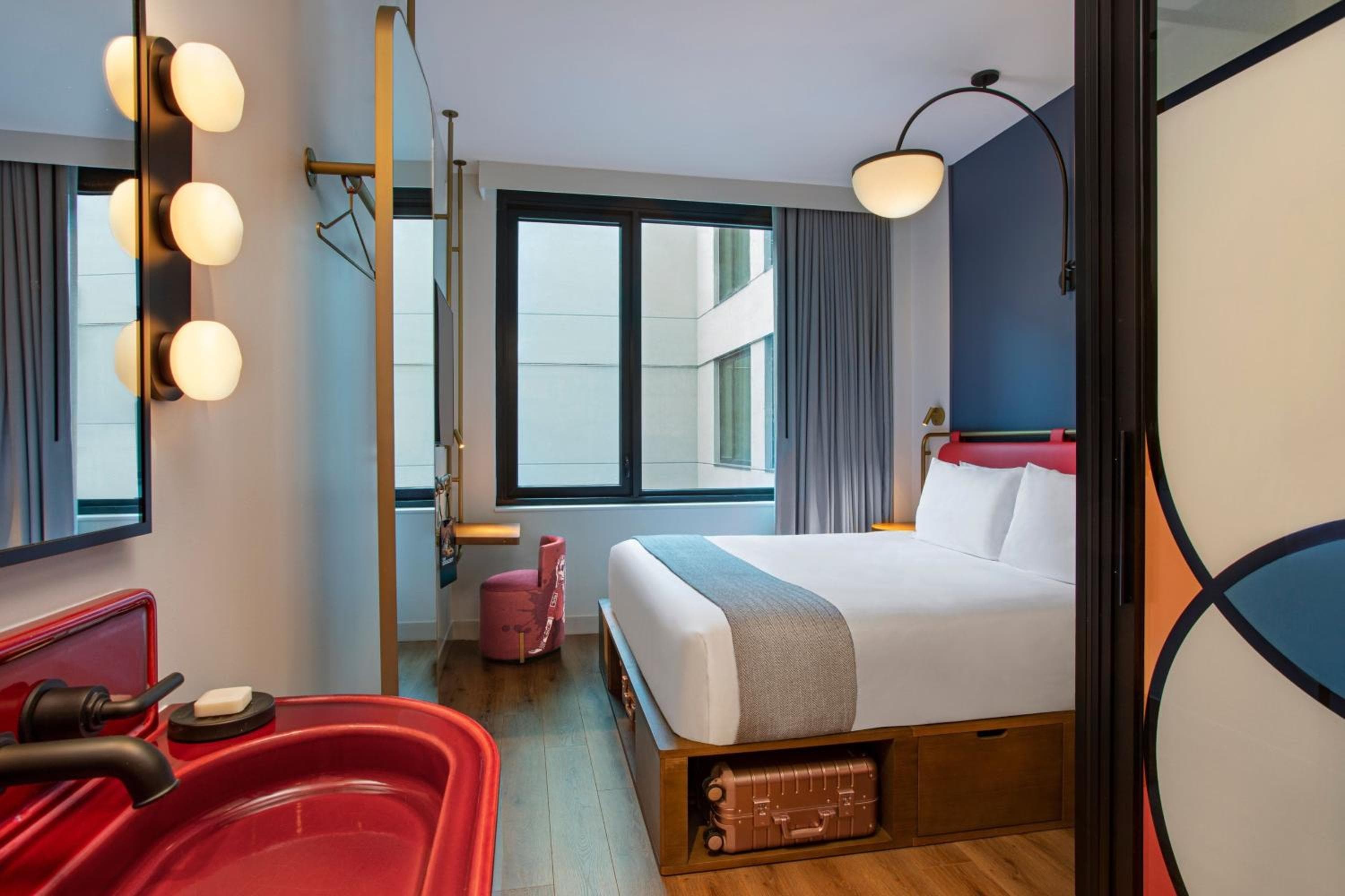 Moxy NYC Lower East Side hotel, 145 Bowery, New York, United States — photo 11