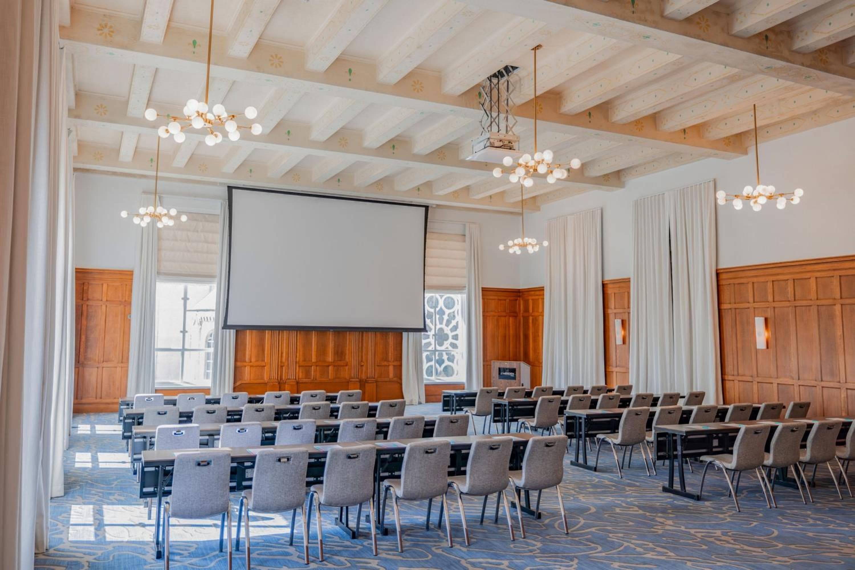 Le Meridien Tampa, The Courthouse — 8