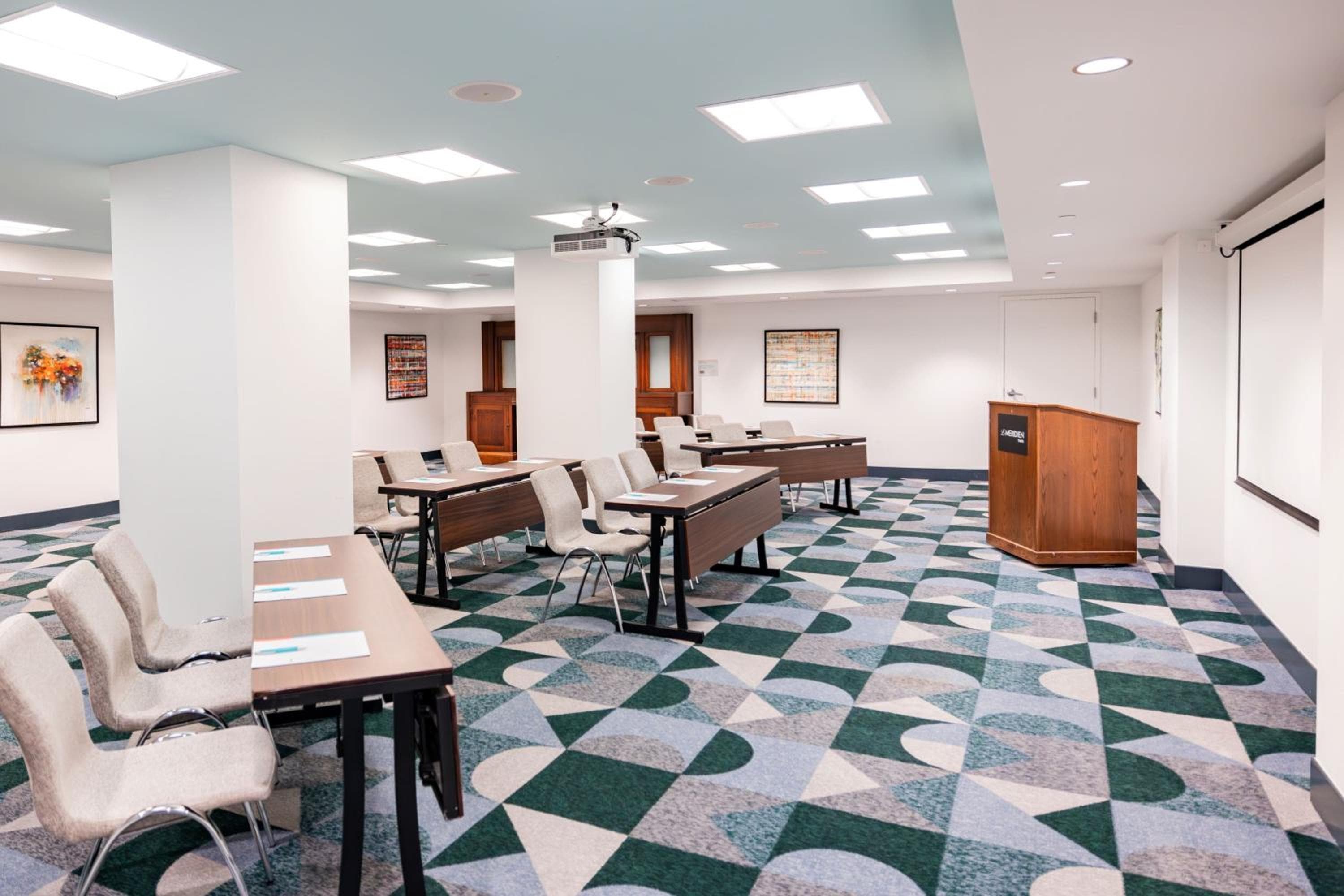Le Meridien Tampa, The Courthouse — 17