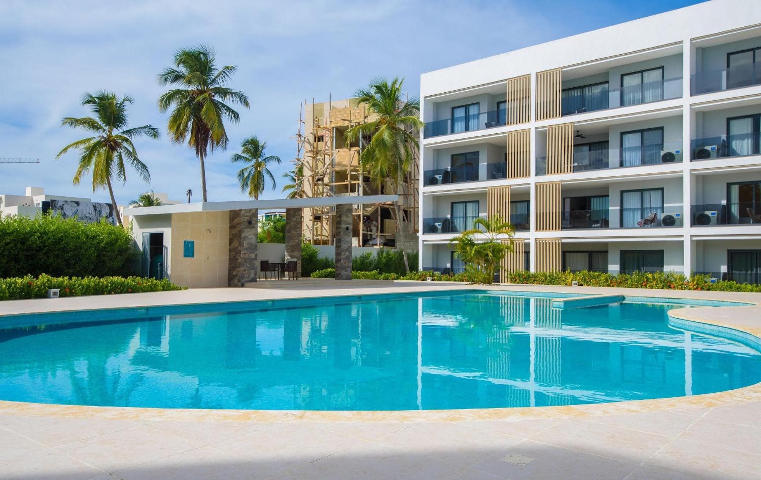 New pool views Sausalito Residencial close to Playa Bavaro — 3
