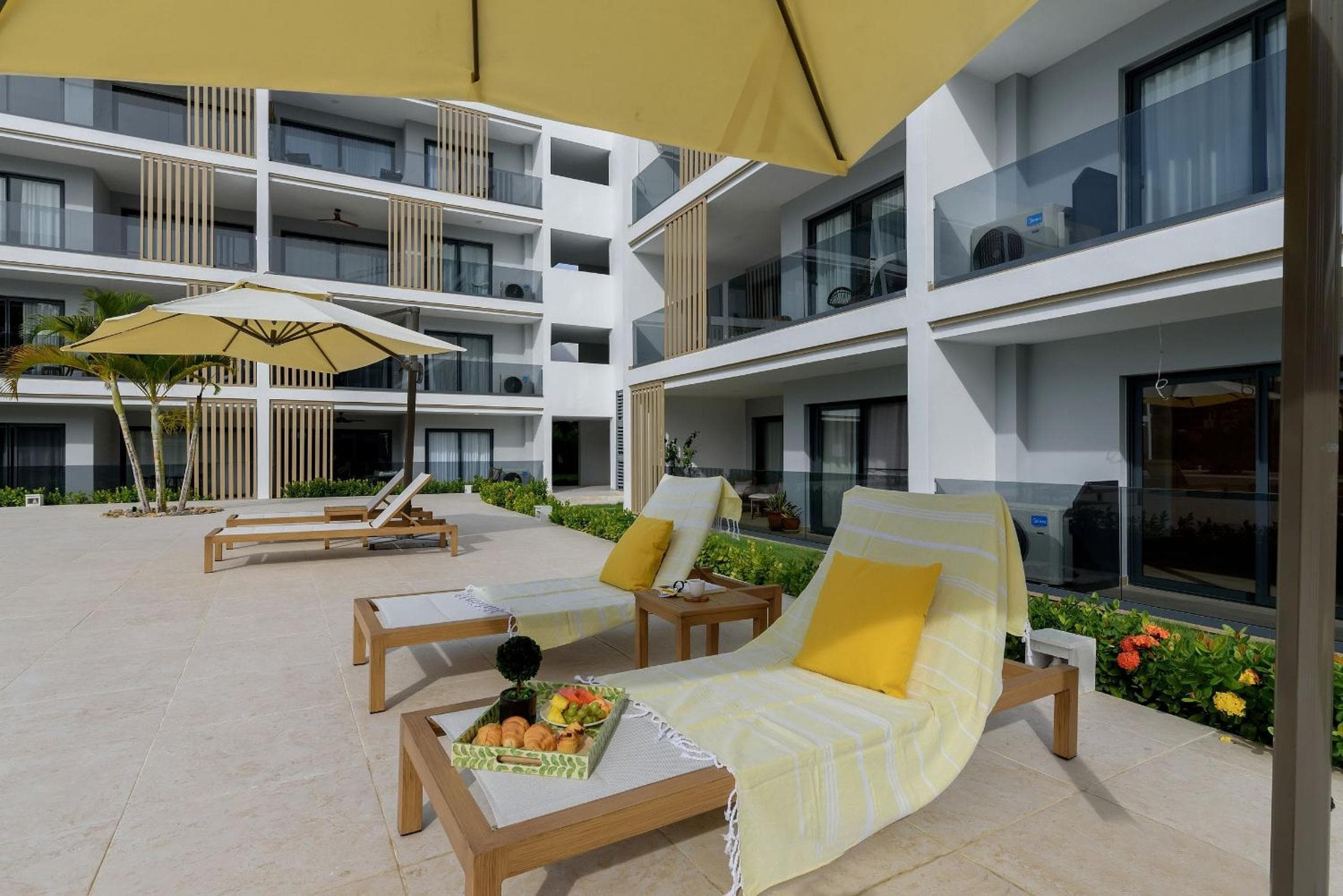 New pool views Sausalito Residencial close to Playa Bavaro — 4