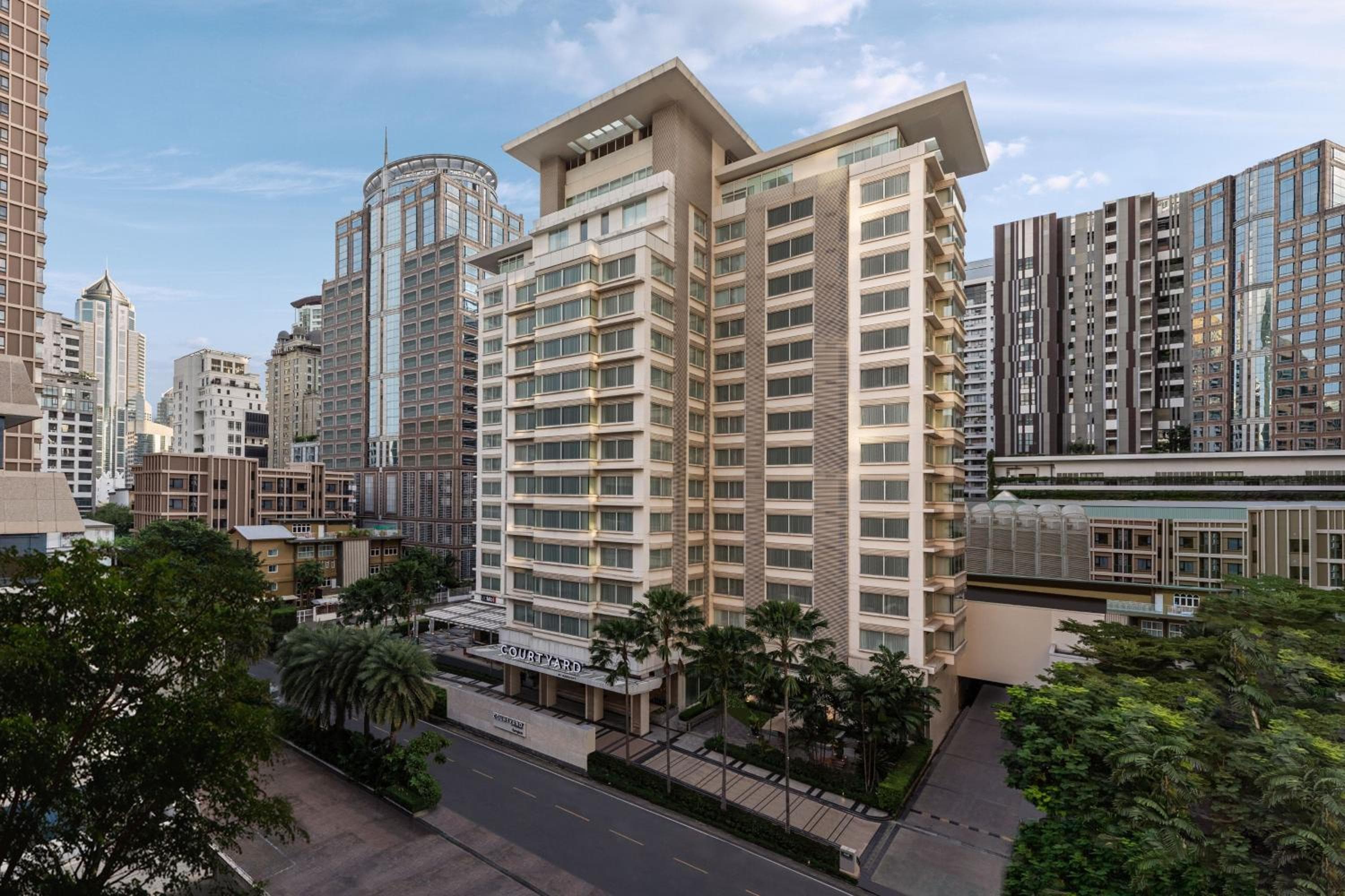 Cortile del Marriott Bangkok — 1