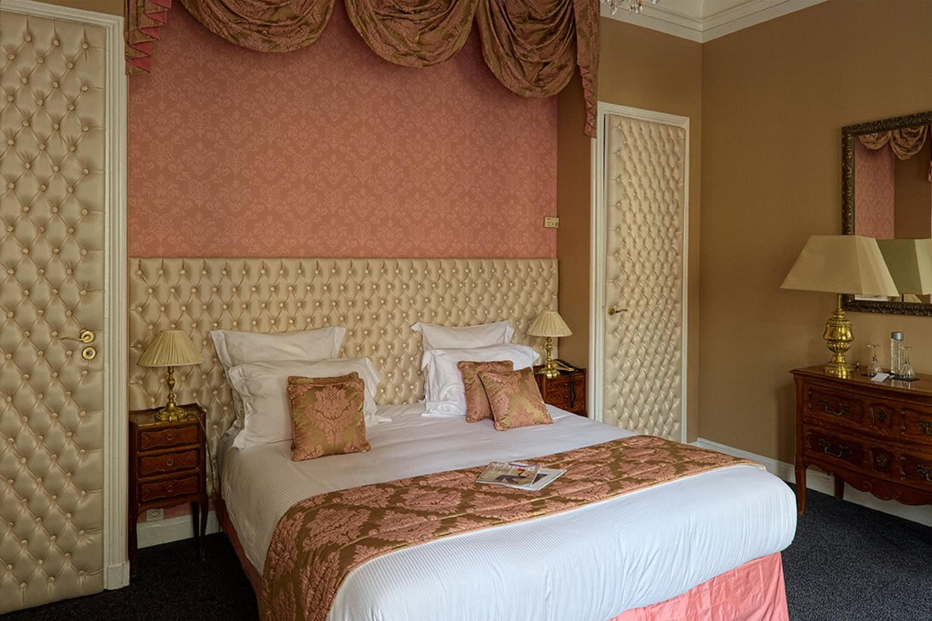 Hotel Claridge París — 22