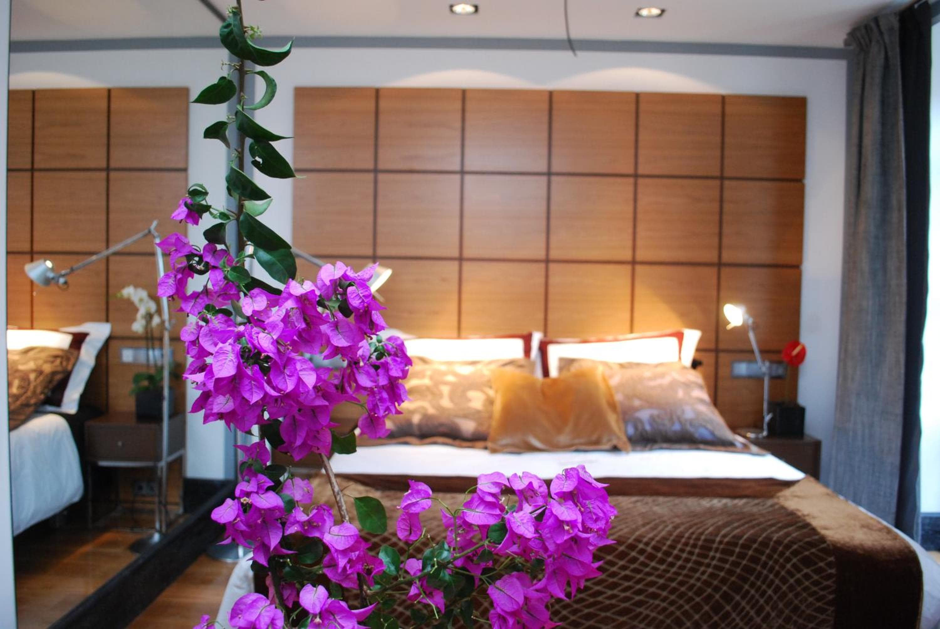 Browns Boutique Hotel — 8