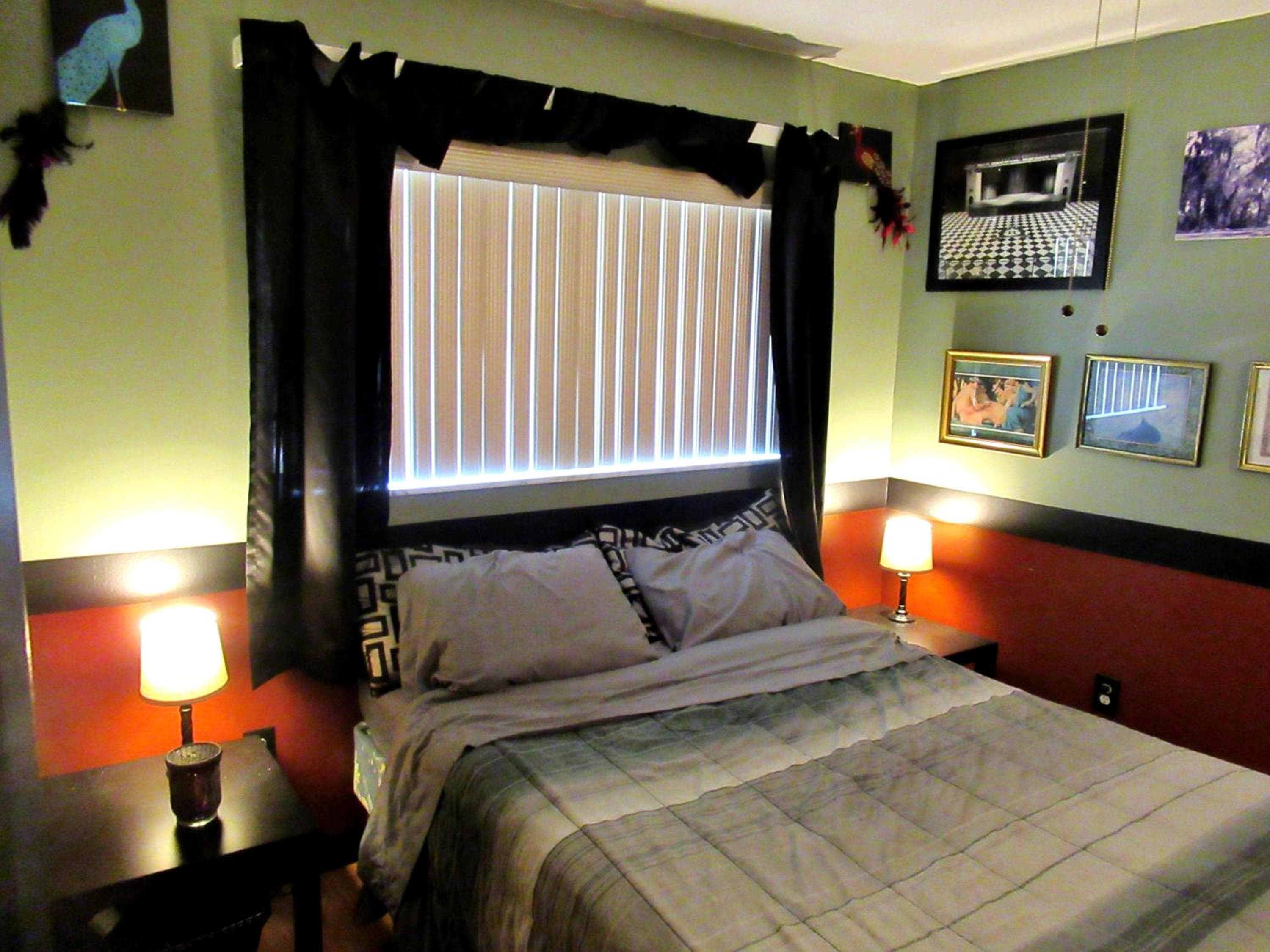 Eric and Nancy's Boutique Bed and Breakfast — 24