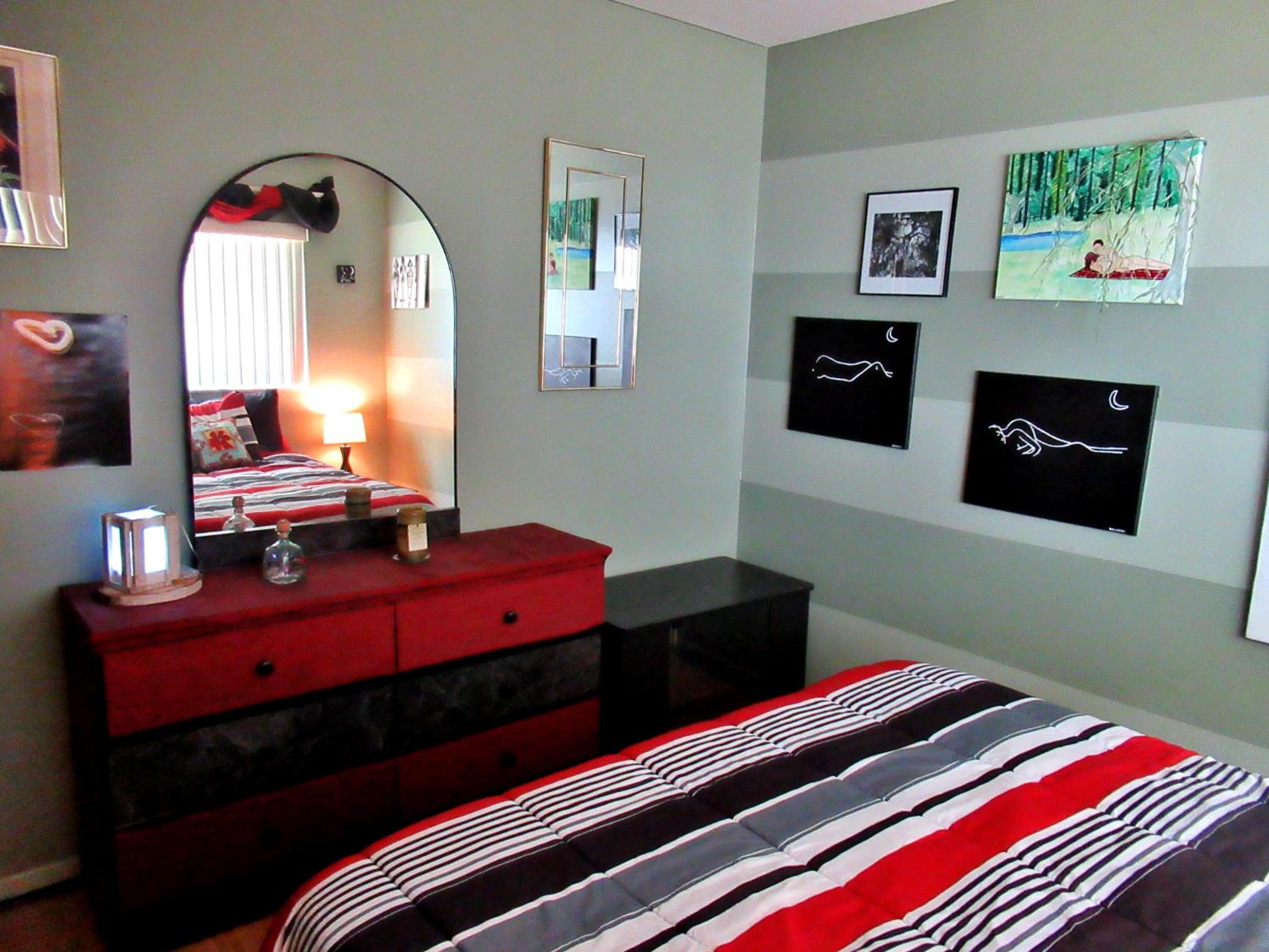Eric and Nancy's Boutique Bed and Breakfast — 19