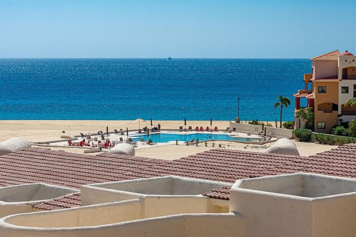 Unit 238 - Casa Amber-OCEAN VIEW-Fully Renovated — 2