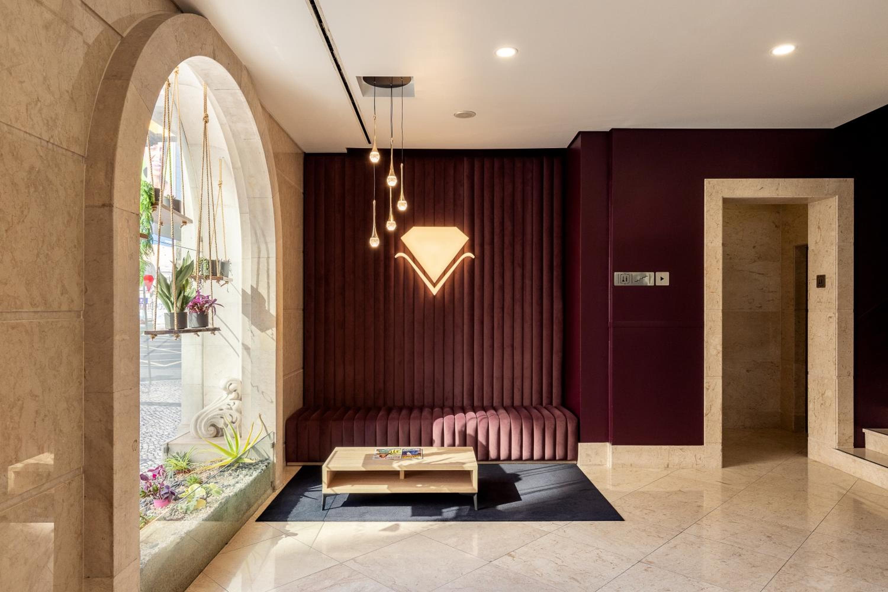 America Diamonds Hotel — 4
