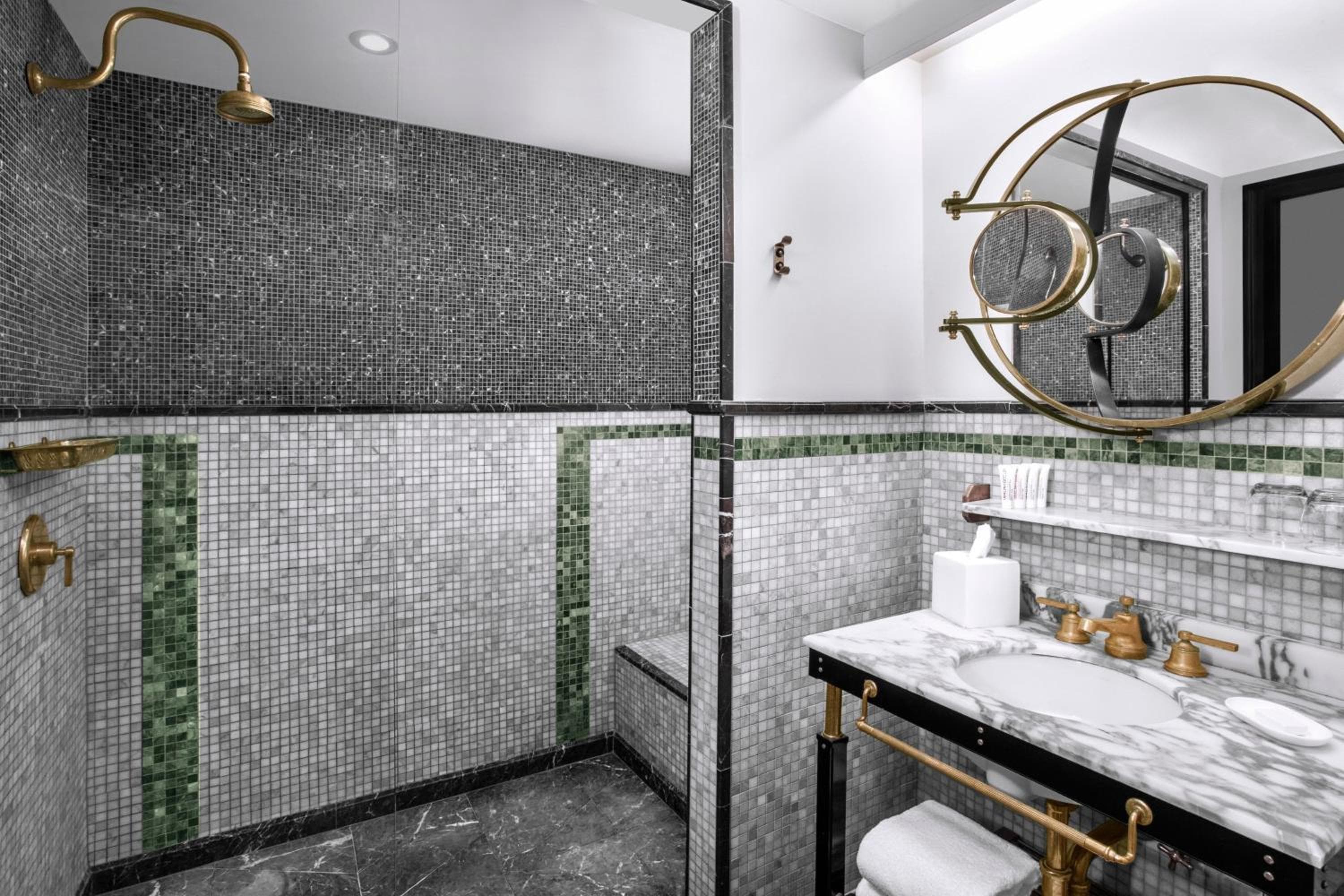Le Meridien New York, Central Park by Marriott — 29