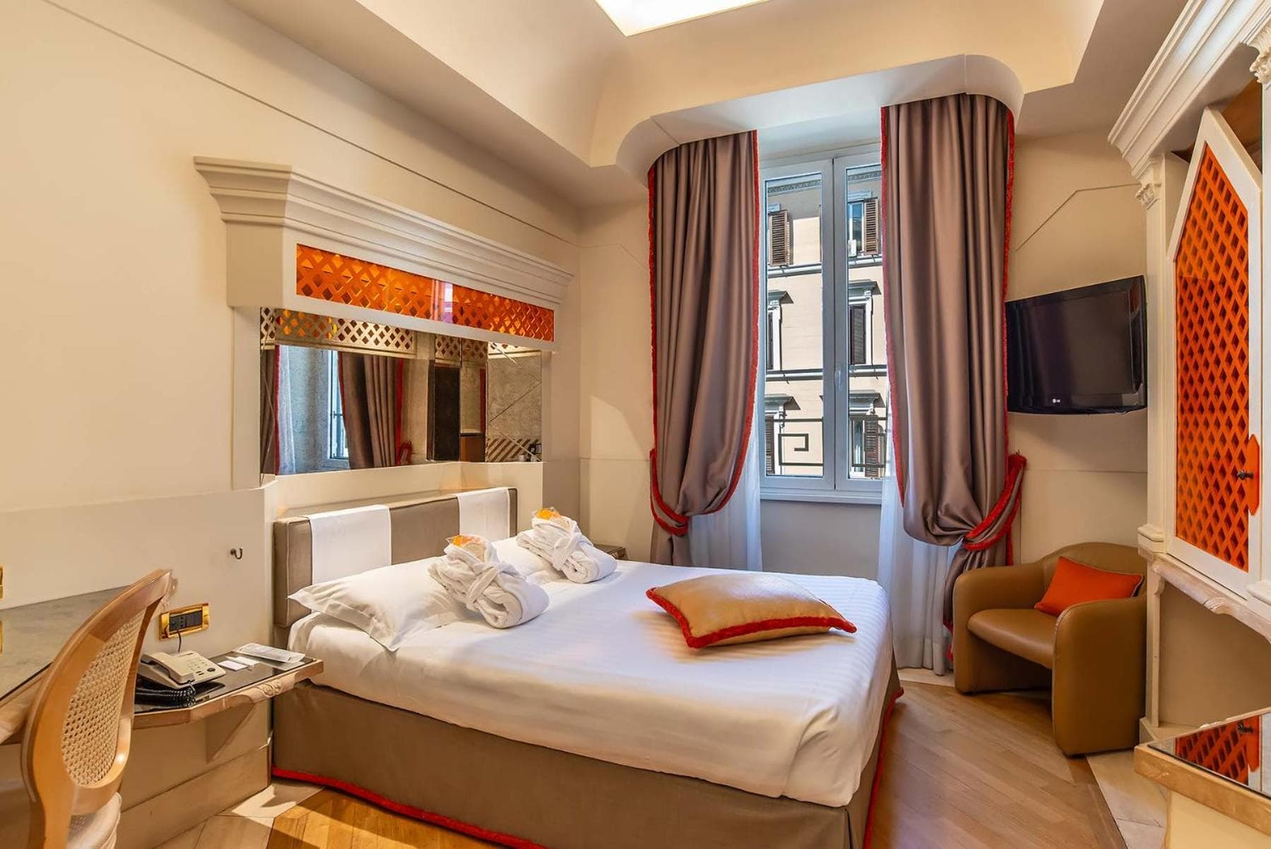 Hotel Isa — 5