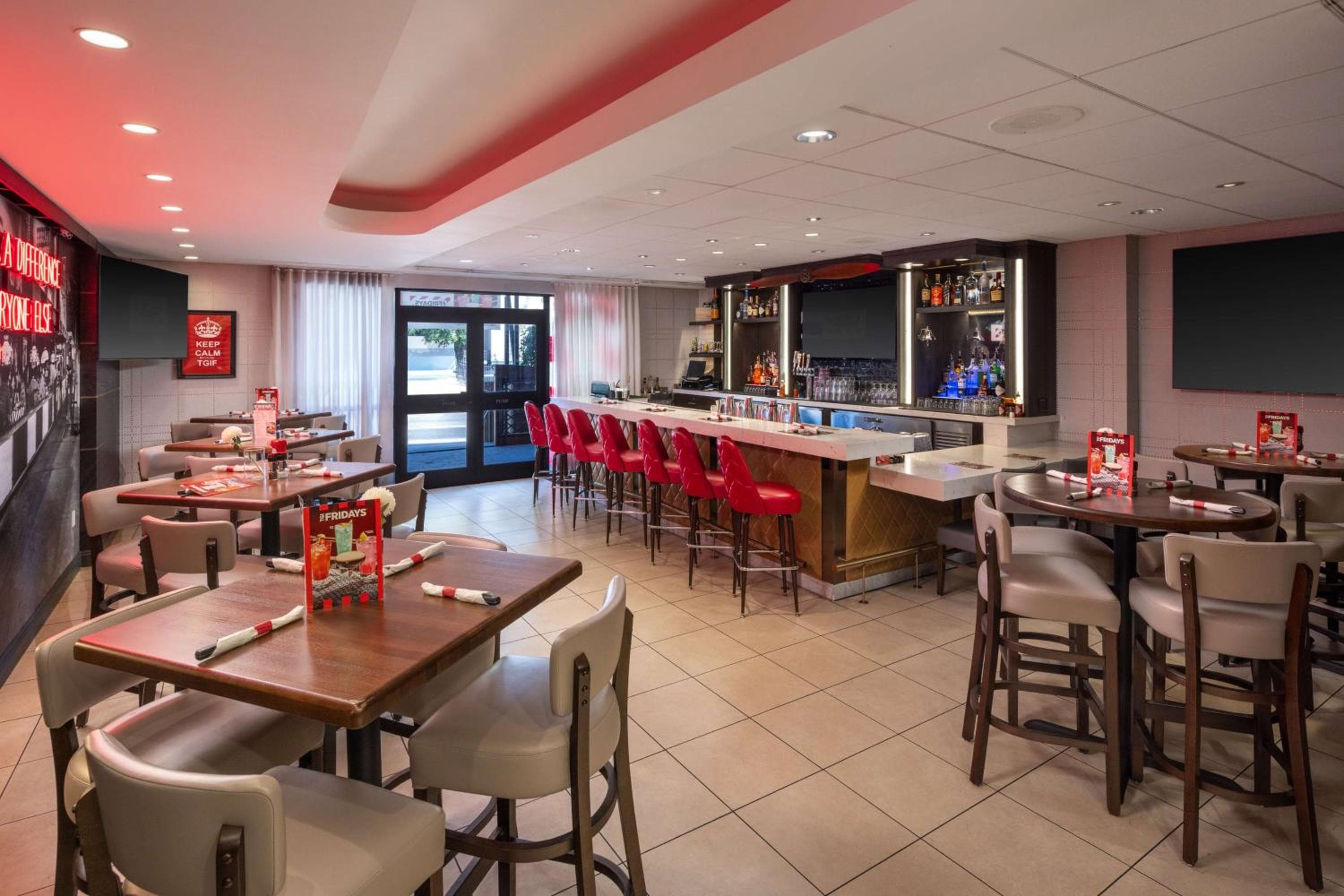 Hilton Garden Inn Los Angeles / Hollywood — 12