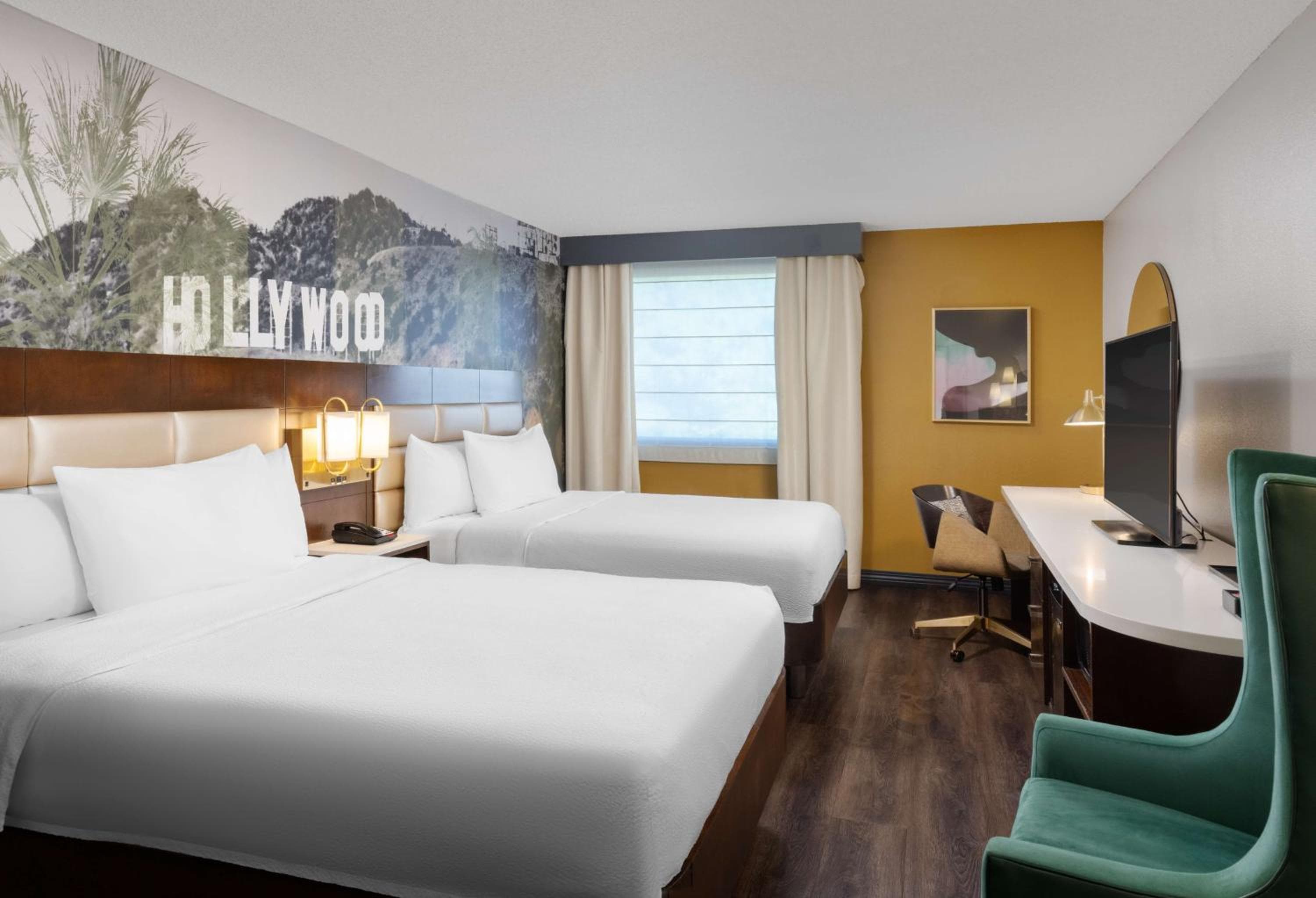 Hilton Garden Inn Los Angeles / Hollywood — 24