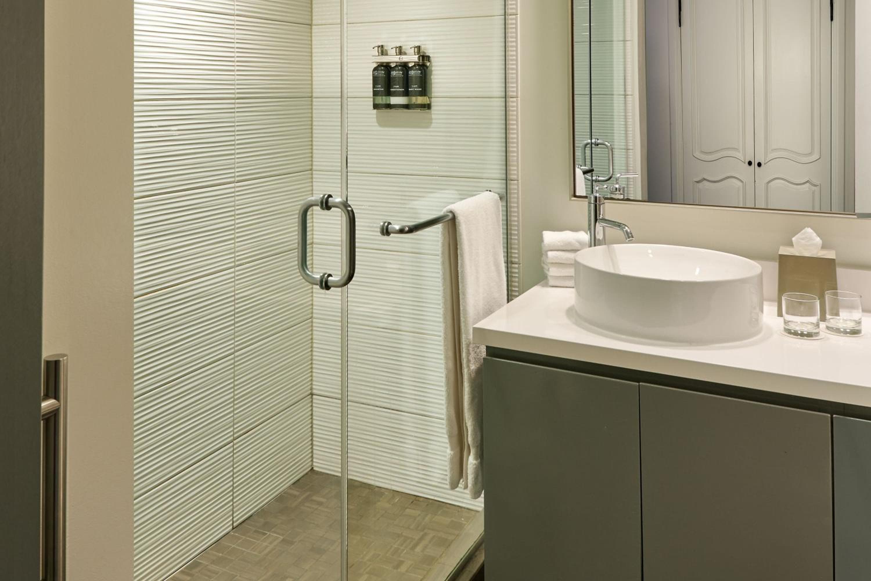 Hotel Colonnade Coral Gables, Collezione di autografi — 21