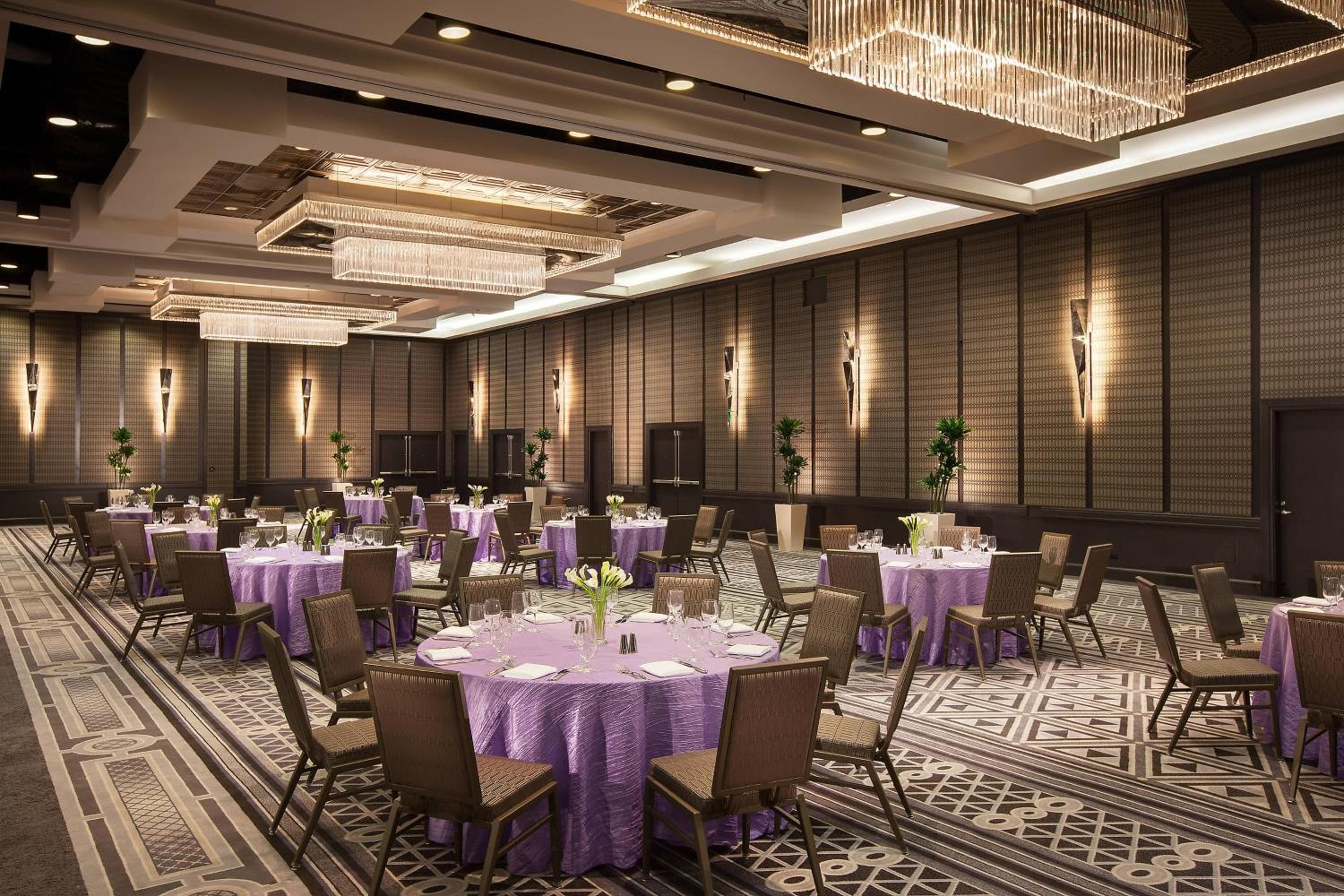 Sheraton Grand Los Angeles — 30