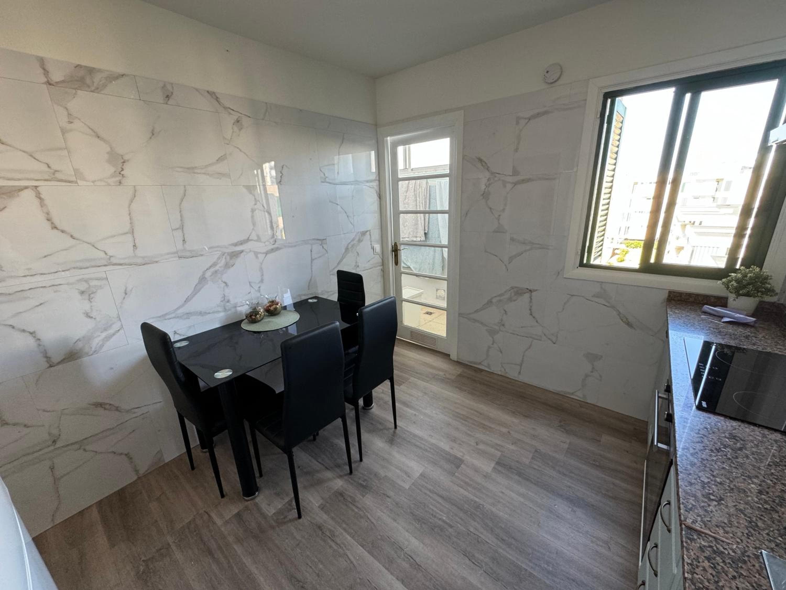 Jetes holiday apartment with pool and wifi — 5