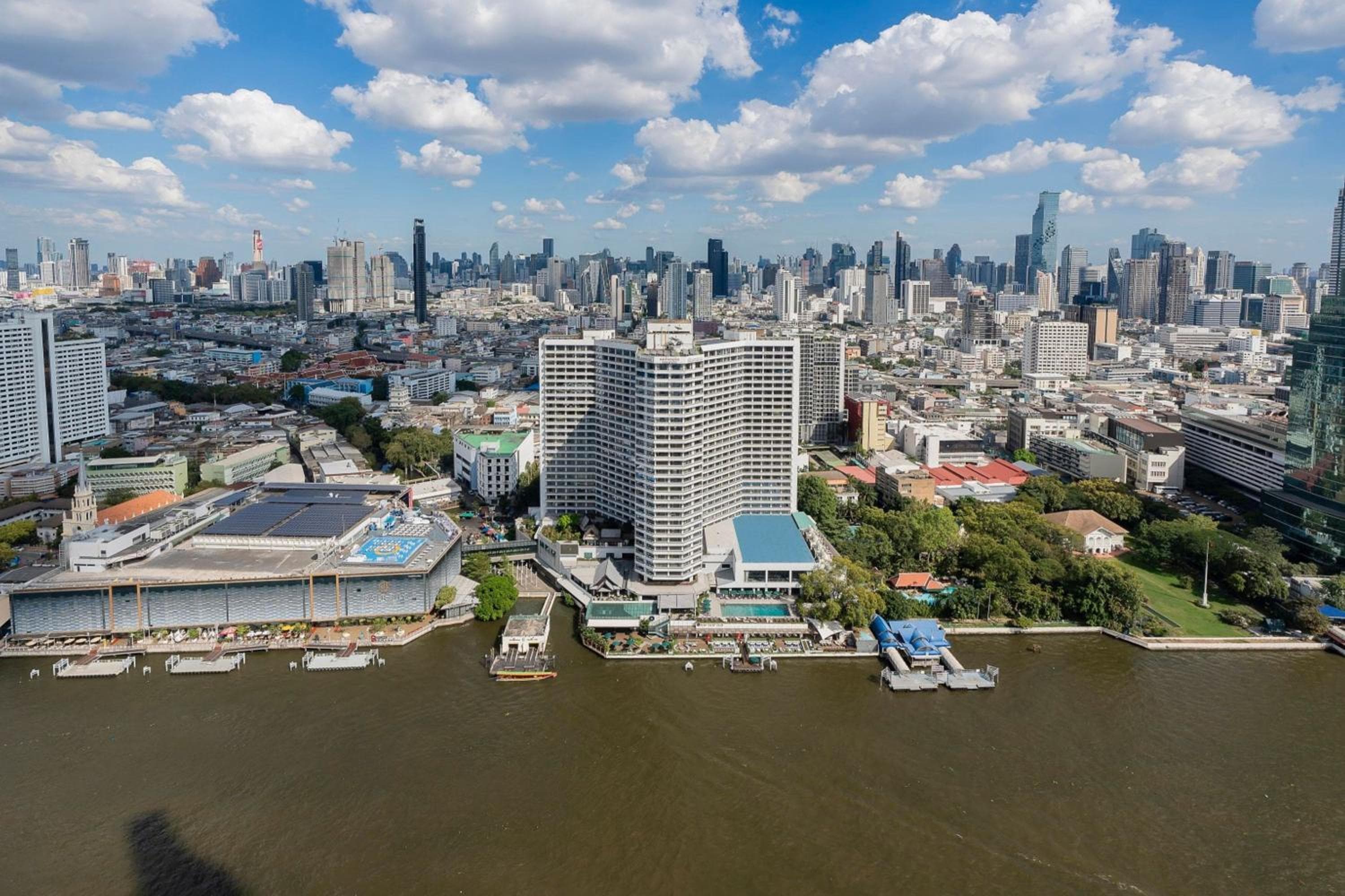 Royal Orchid Sheraton Riverside Hotel Bangkok — 22