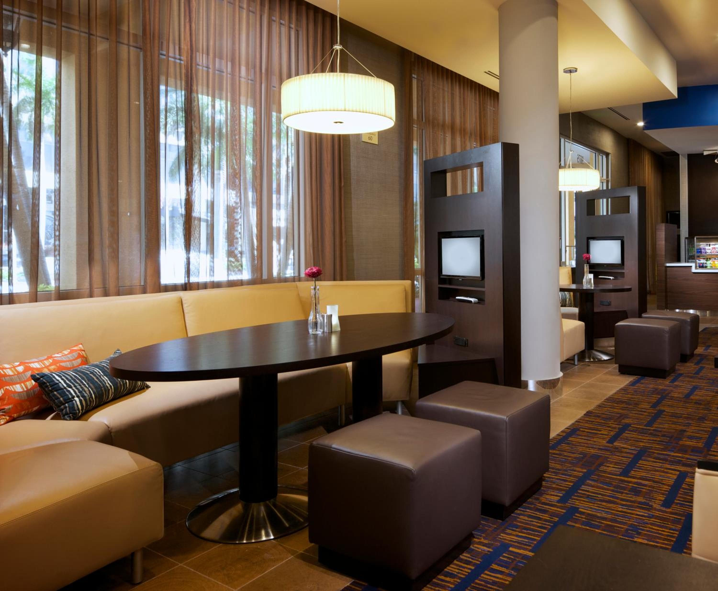 Courtyard Miami-Dadeland — 3