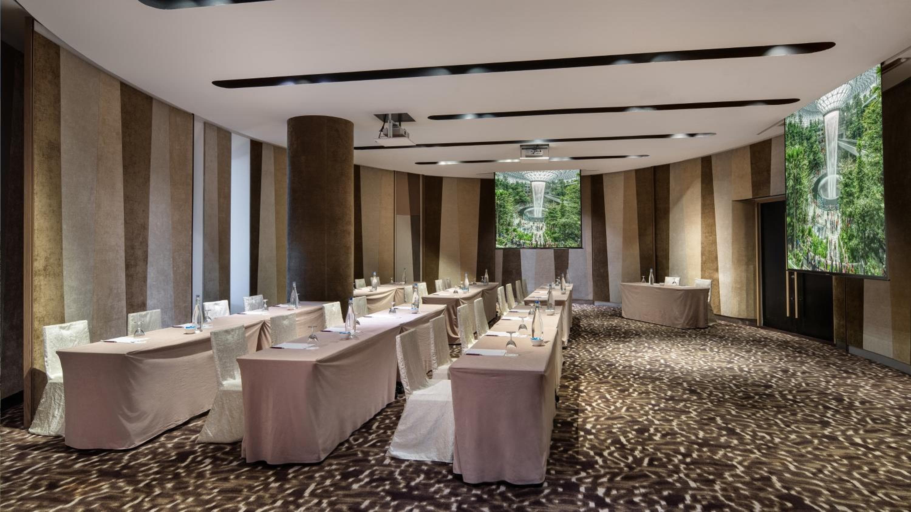 Crowne Plaza Changi Airport by IHG hotel, 75 Airport Boulevard (Terminal 3), Singapore, Singapore — photo 175