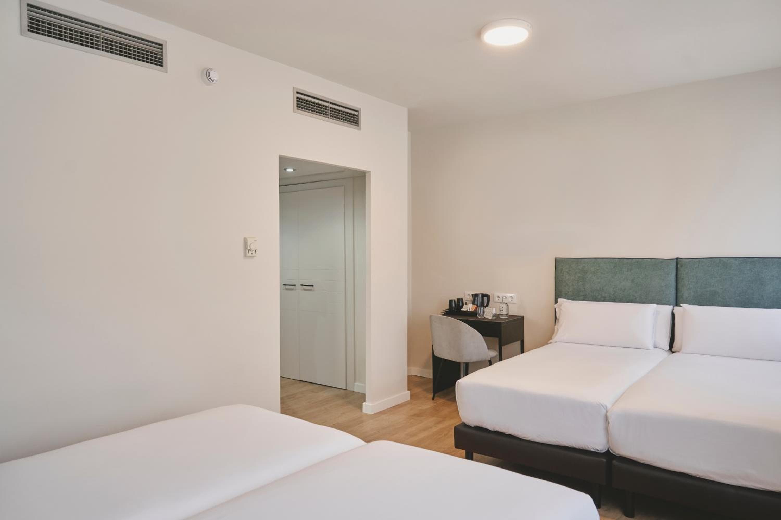 Hotel a Tres Torres Atiram — 22