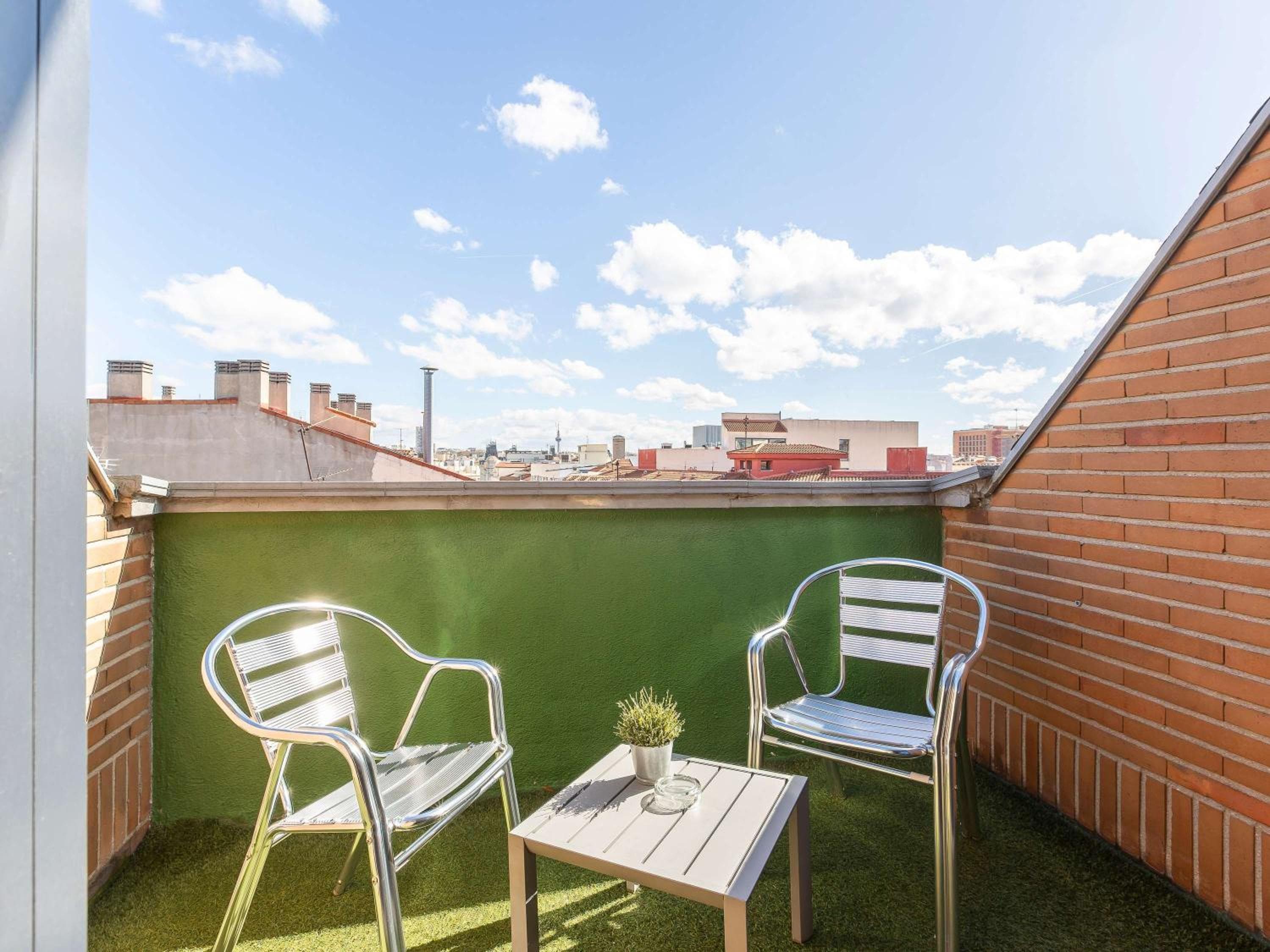 Ibis Styles Madrid Prado — 22