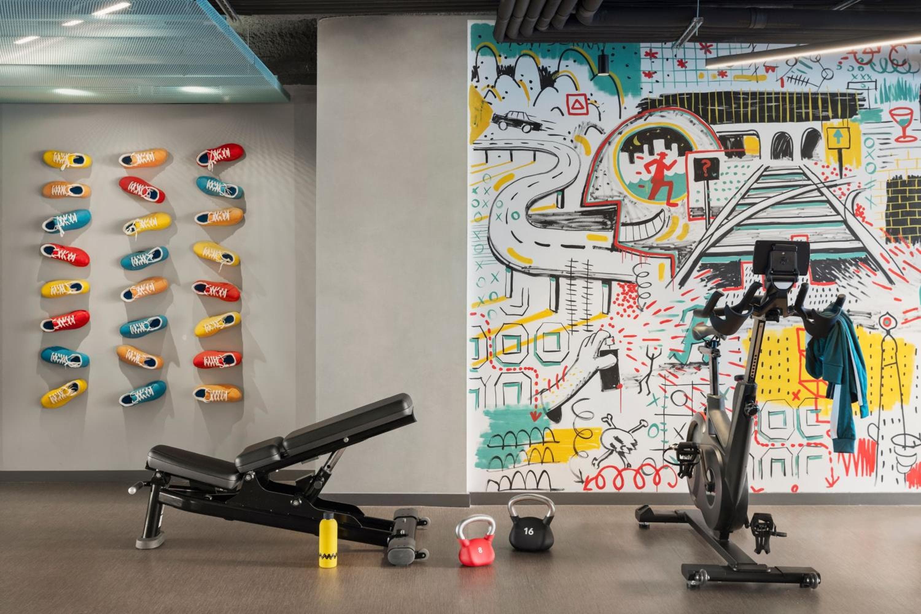 Moxy Barcelona — 8
