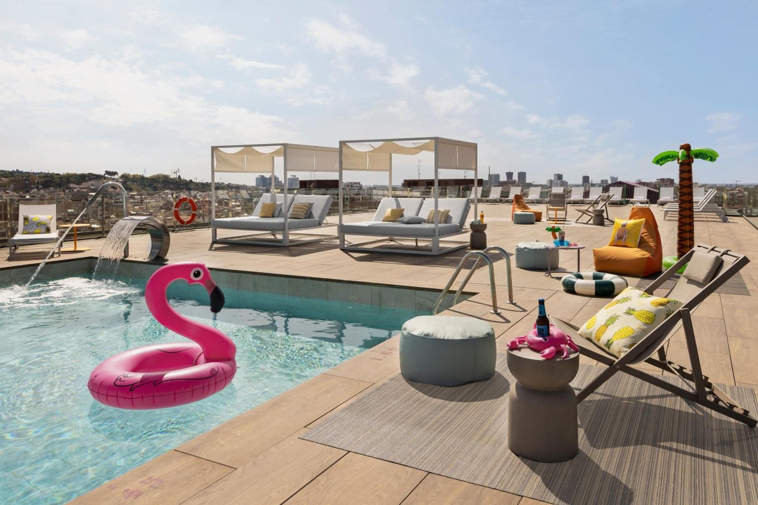 Moxy Barcelona — 24