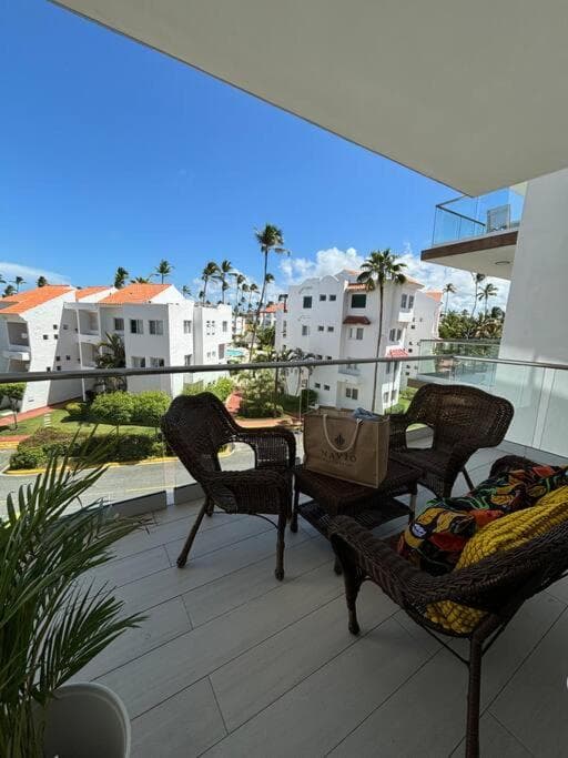 Corals Retreat 2BR Beach Condo — 4