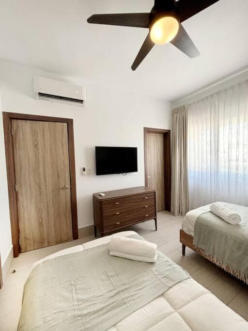 Corals Retreat 2BR Beach Condo — 16