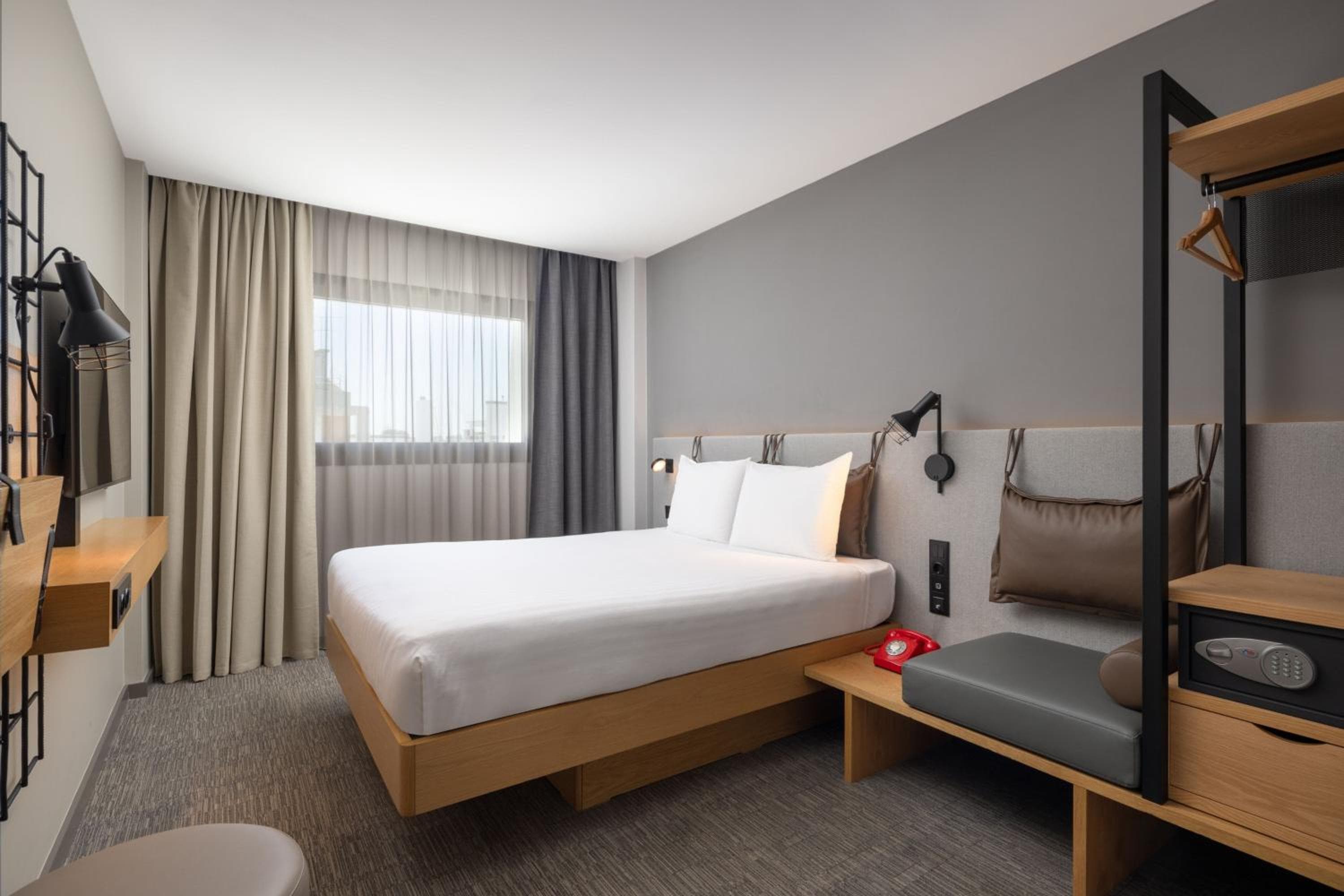 Moxy Lisboa Ciudad — 15