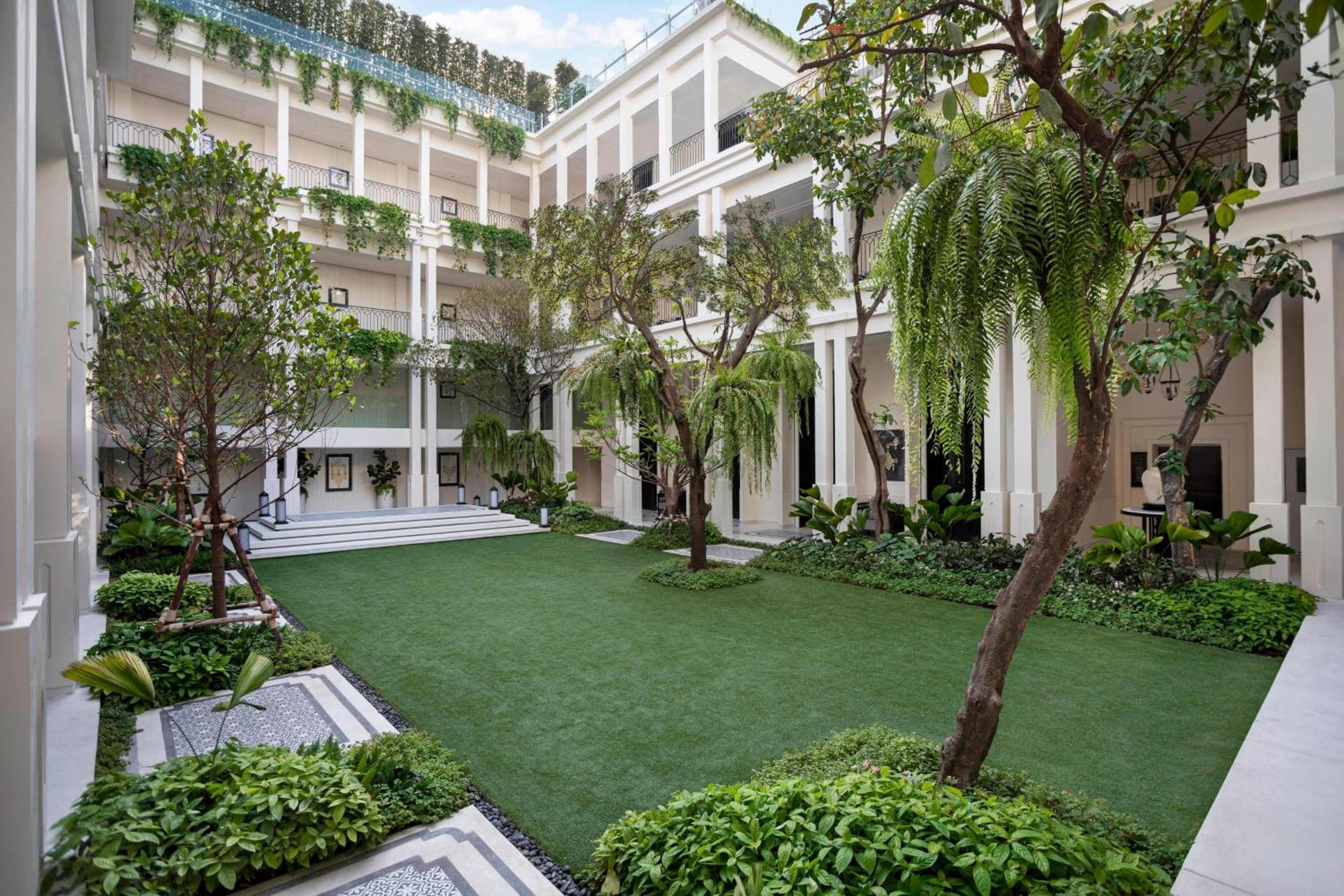 Bangkok Marriott Hotel Il Surawongse — 7