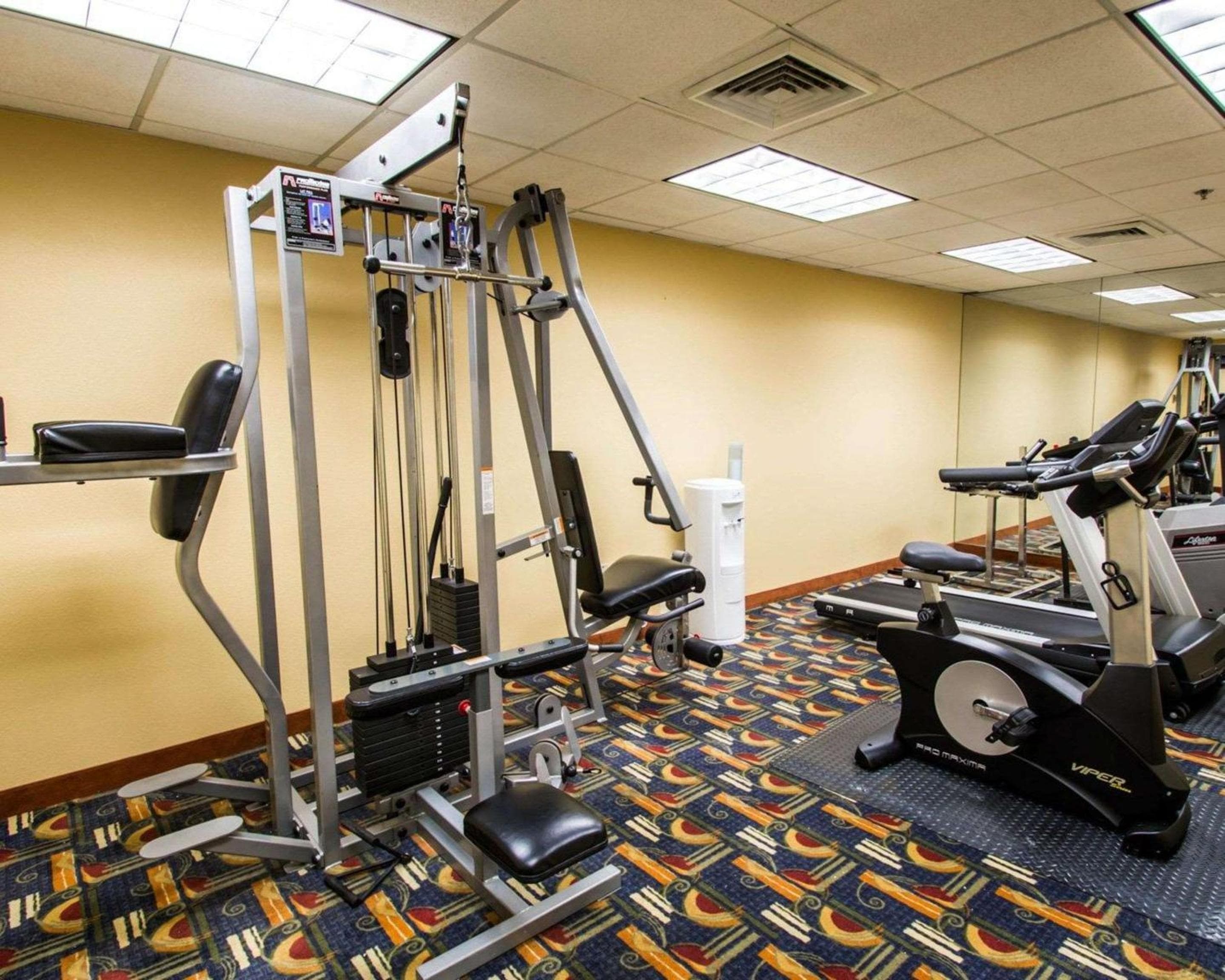 Clarion Inn & Suites Miami International Airport — 21