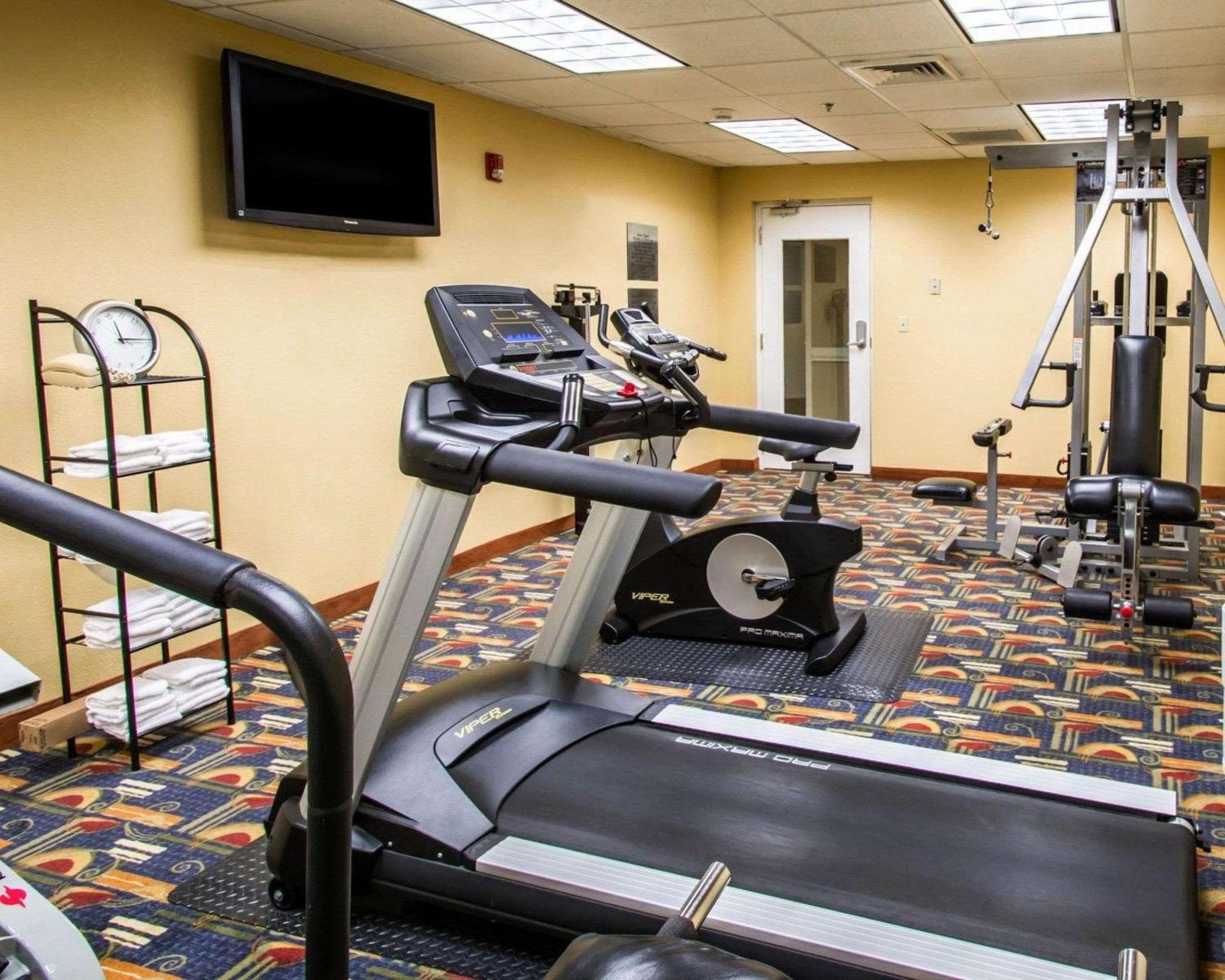 Clarion Inn & Suites Miami International Airport — 22
