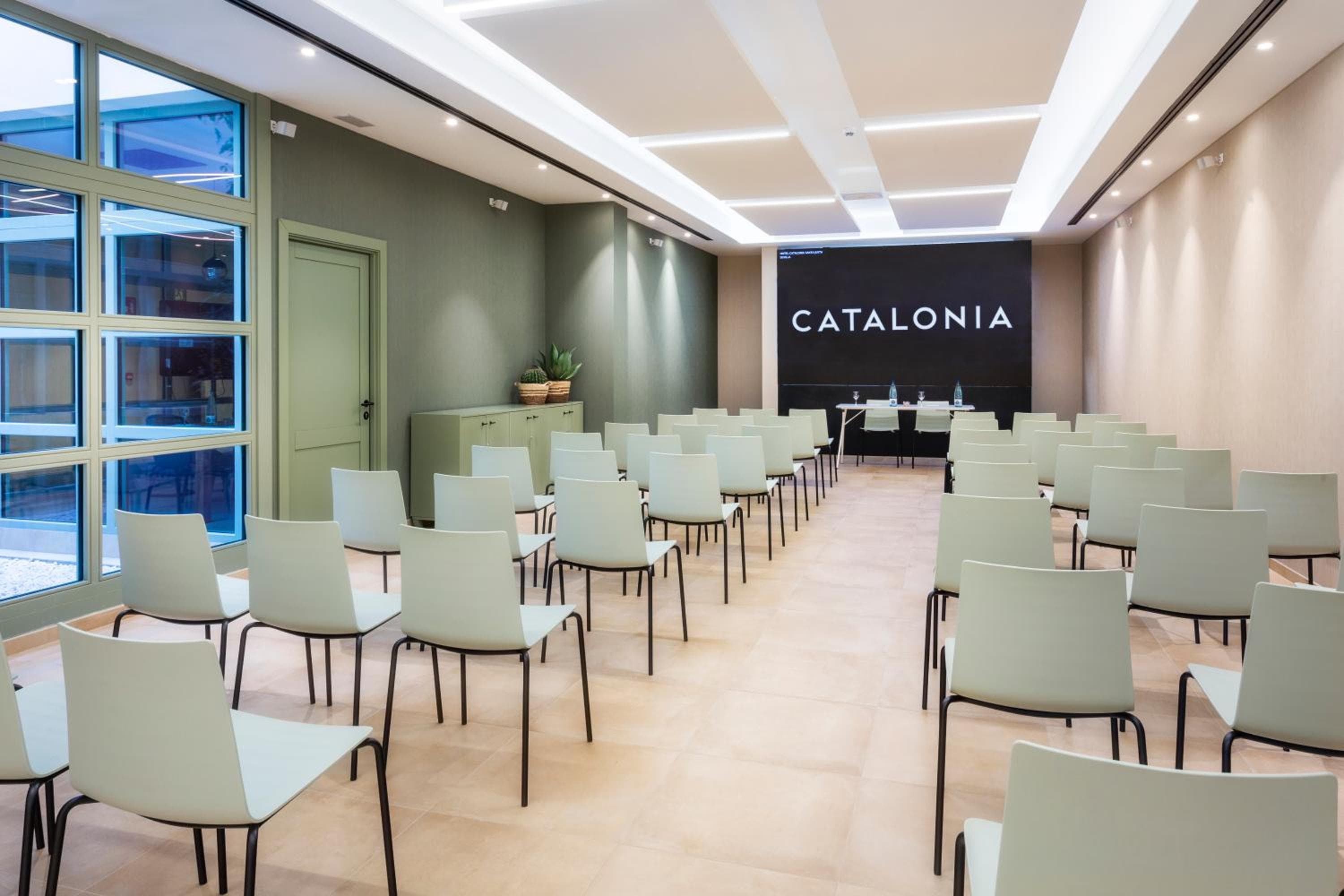 Catalonia Santa Justa — 7