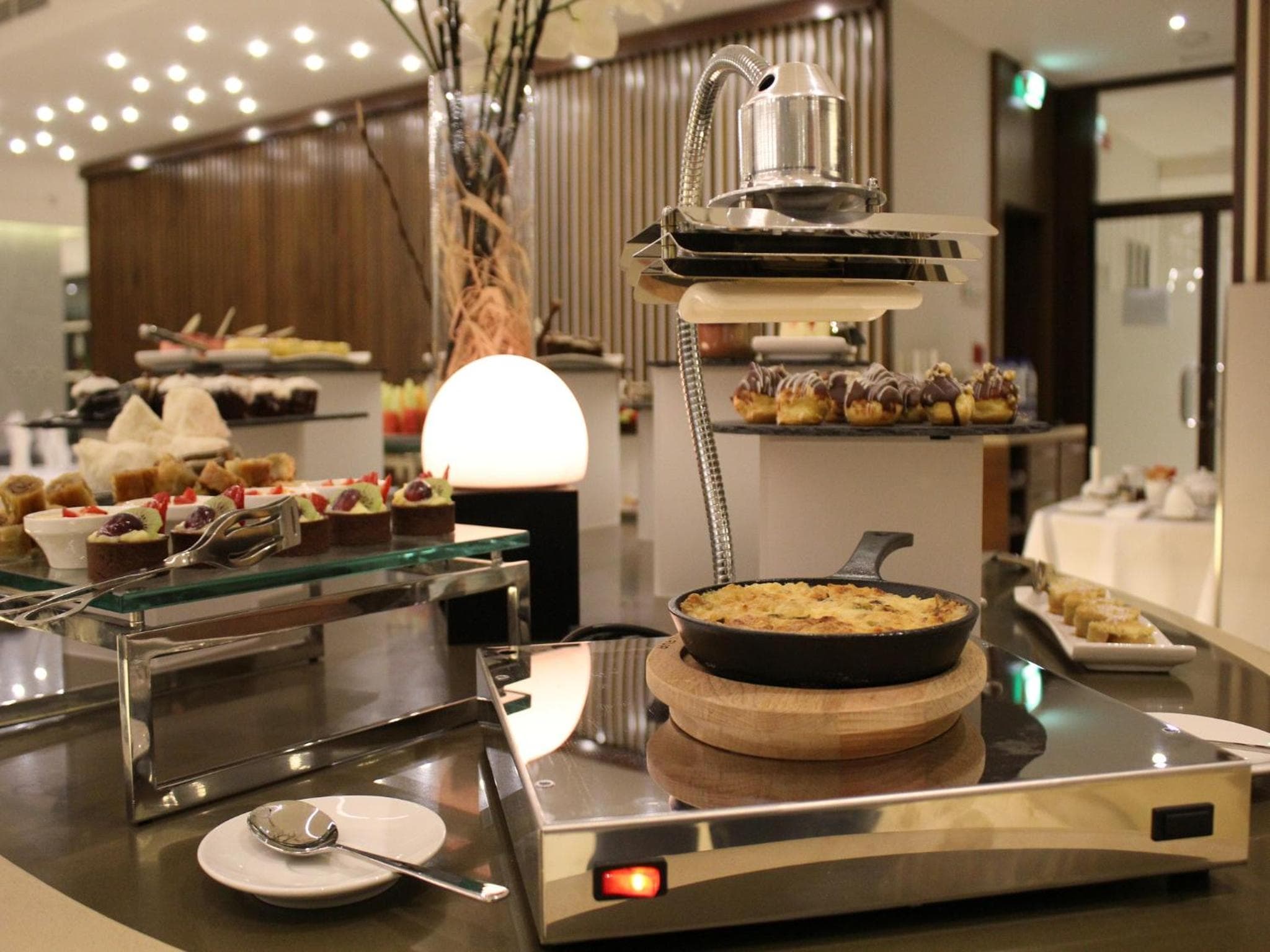 Ramada by Wyndham Dubai Barsha Heights — 25