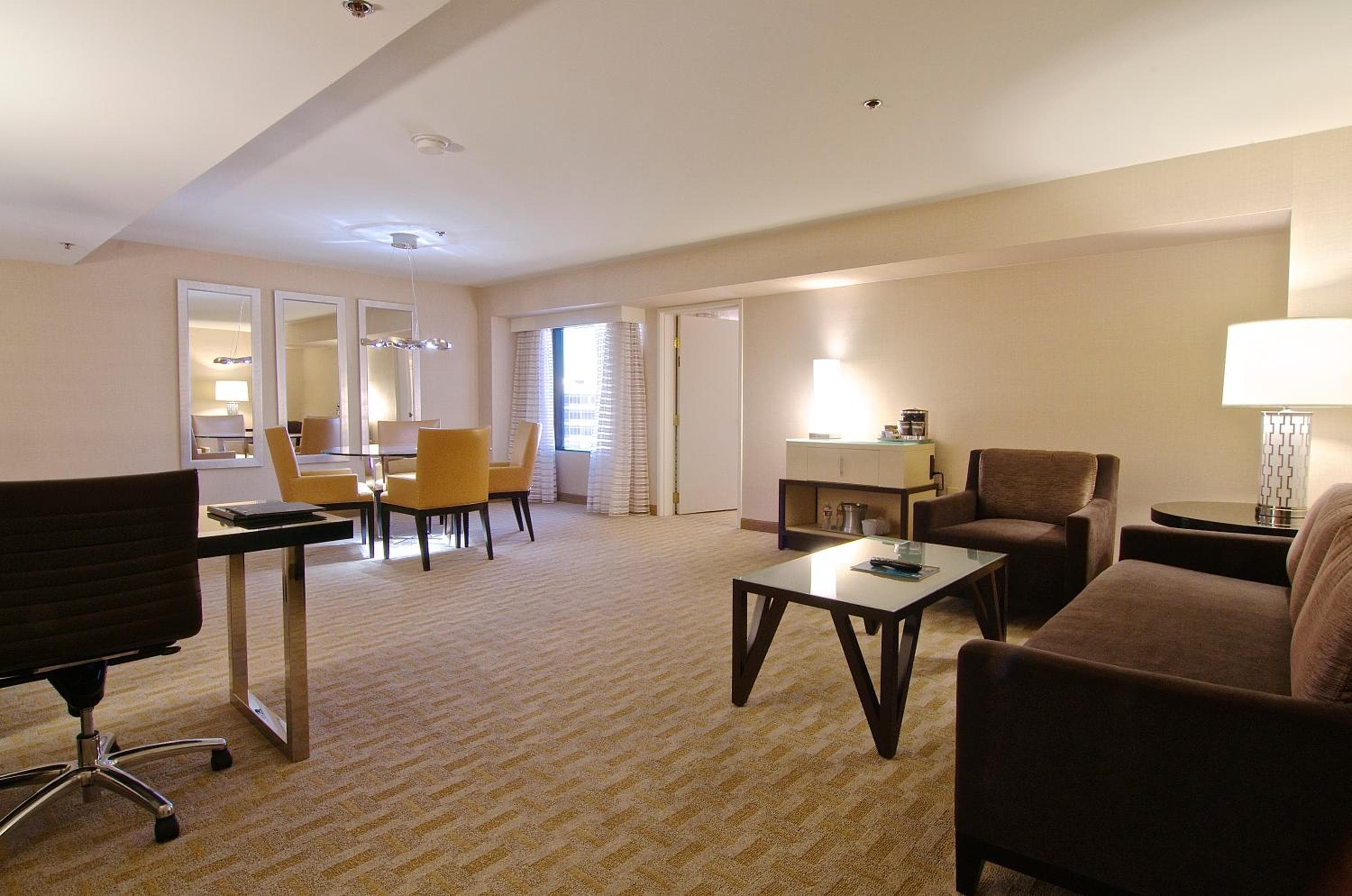 Hilton Los Angeles Airport — 15