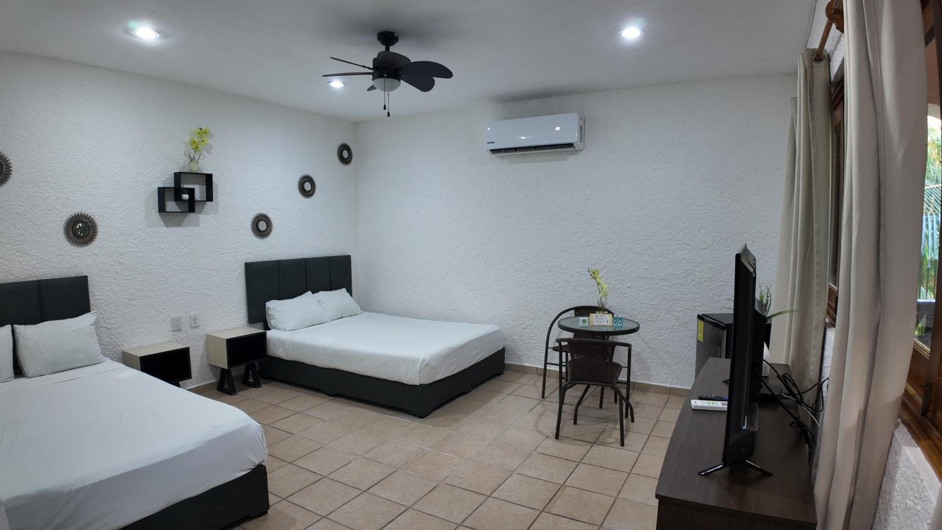 Hotel Bosque Caribe, 5th Av. zone — 6