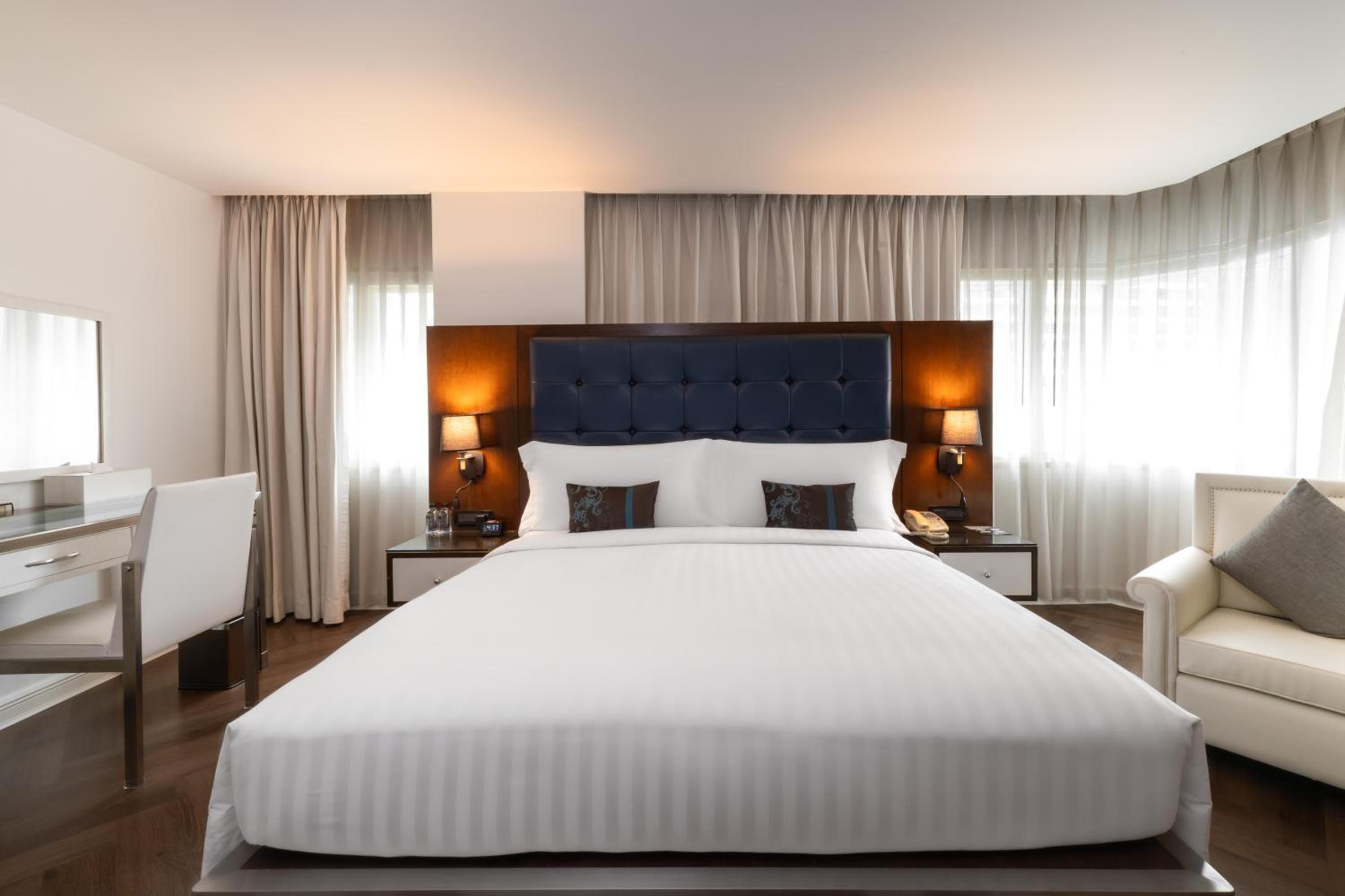 Night Hotel Bangkok - Asoke Sukhumvit 15 — 8