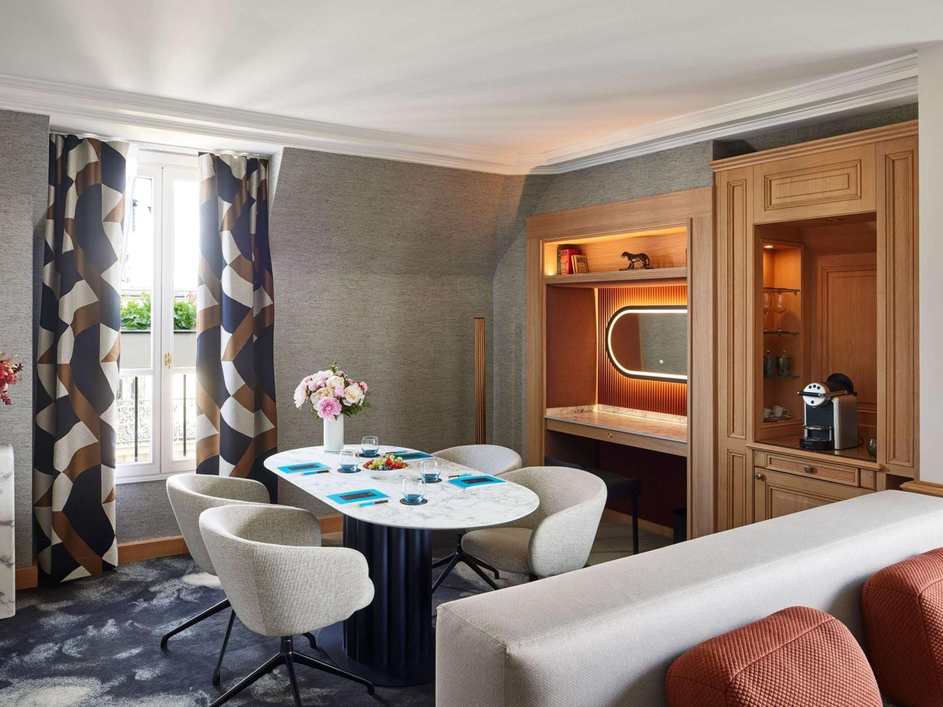 Sofitel Paris Baltimore Tour Eiffel — 21