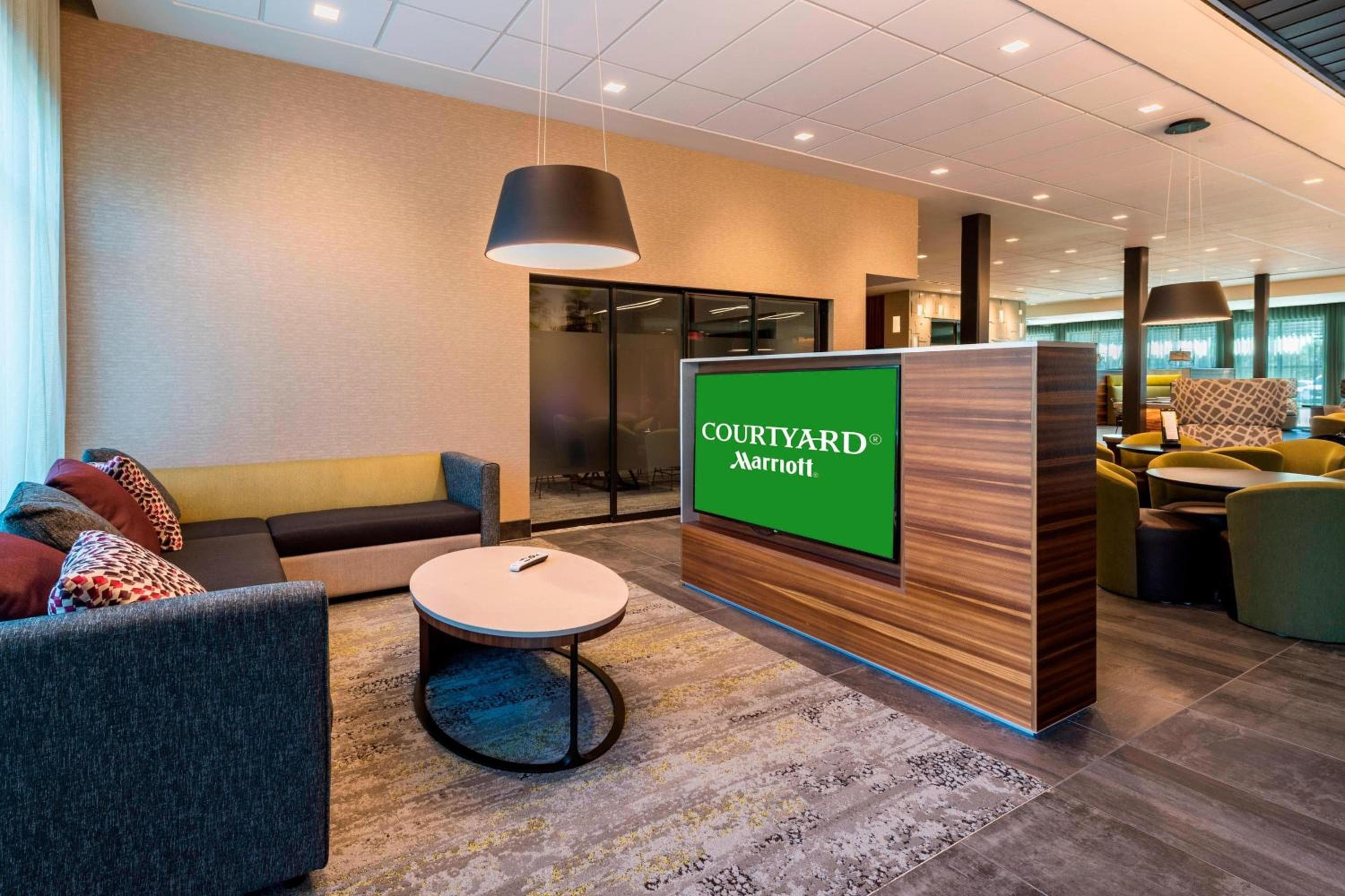Courtyard by Marriott Tampa Northwest/Veterans Expressway — 5
