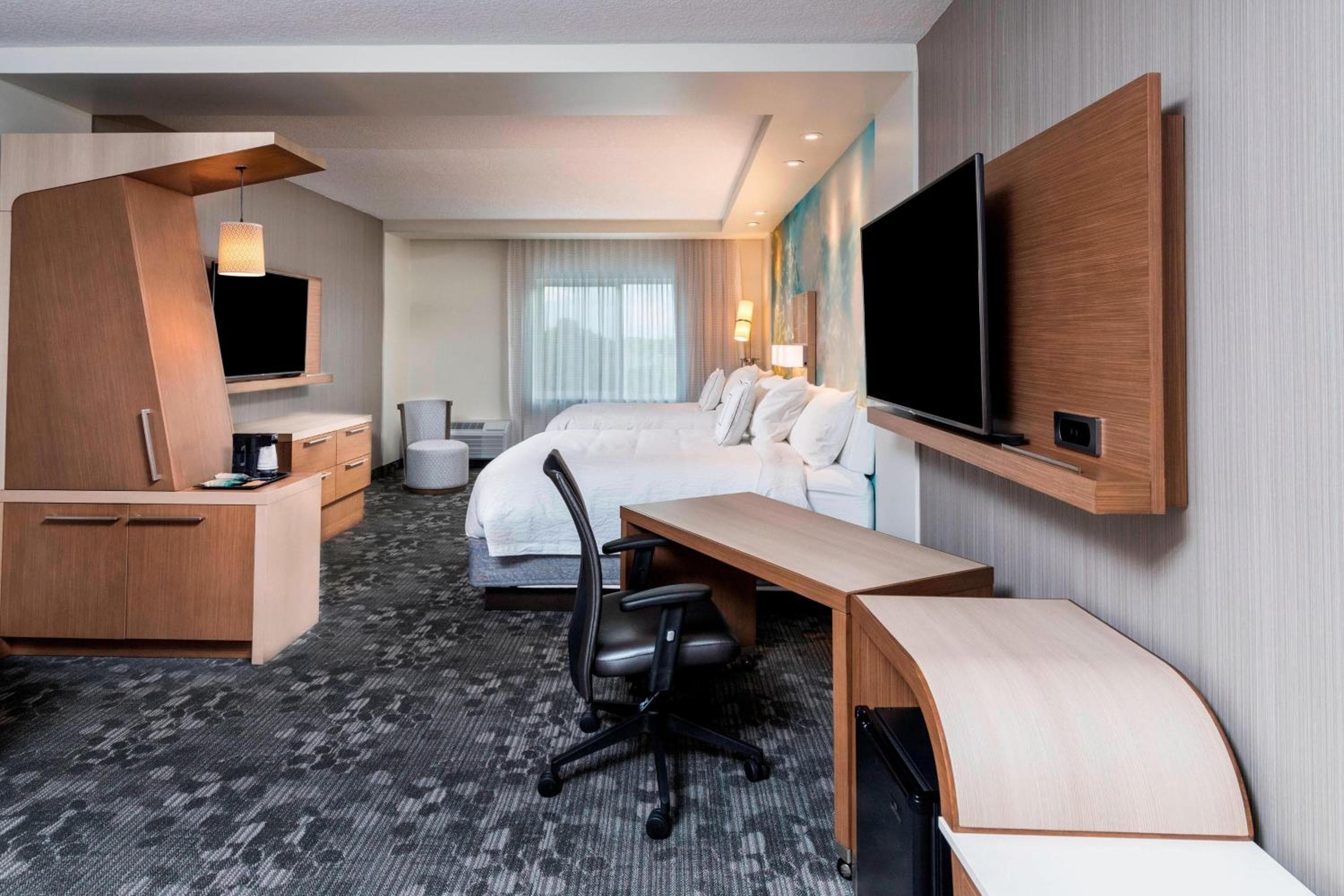 Courtyard by Marriott Tampa Northwest/Veterans Expressway — 17