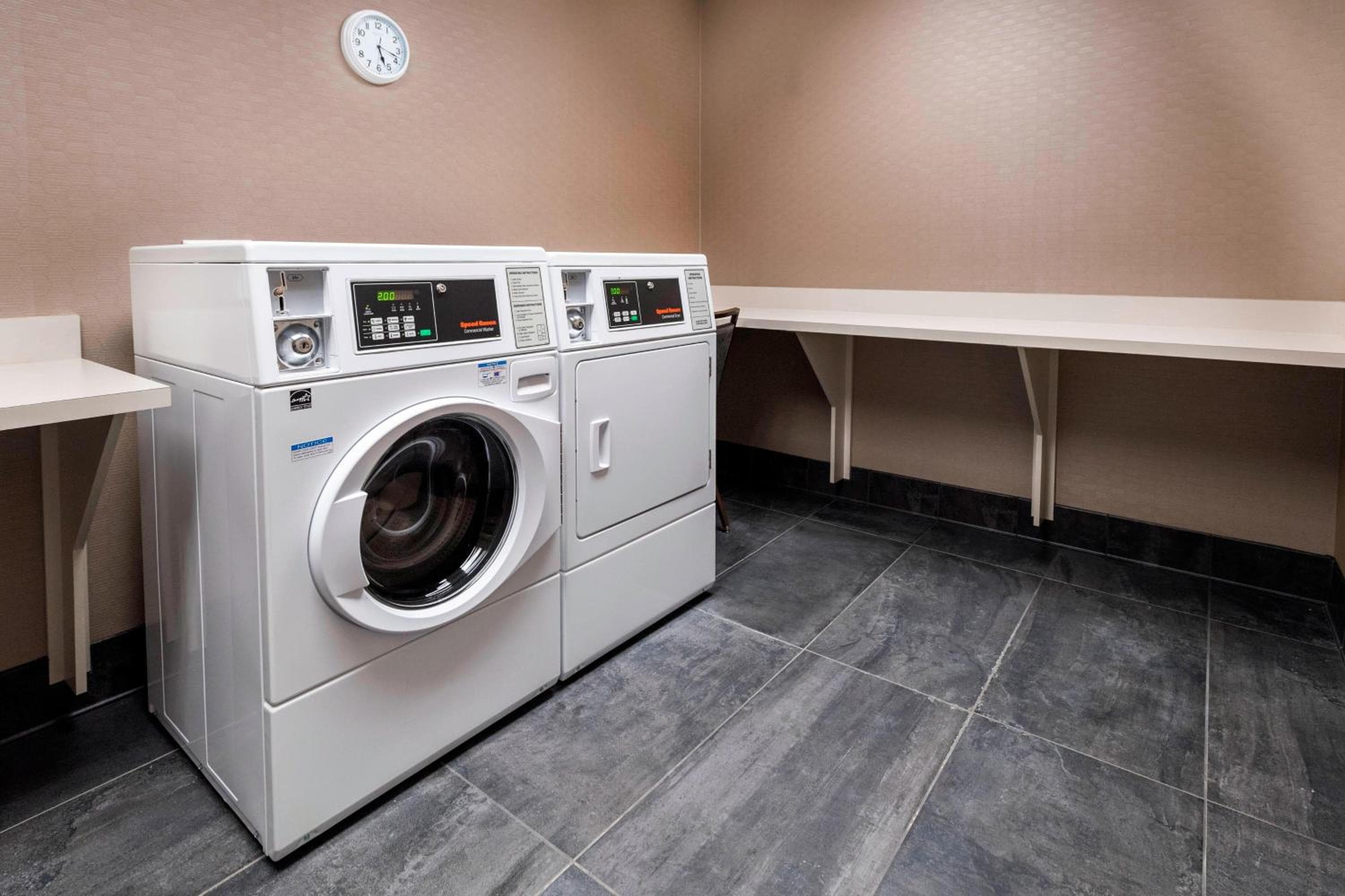 Courtyard by Marriott Tampa Northwest/Veterans Expressway — 23
