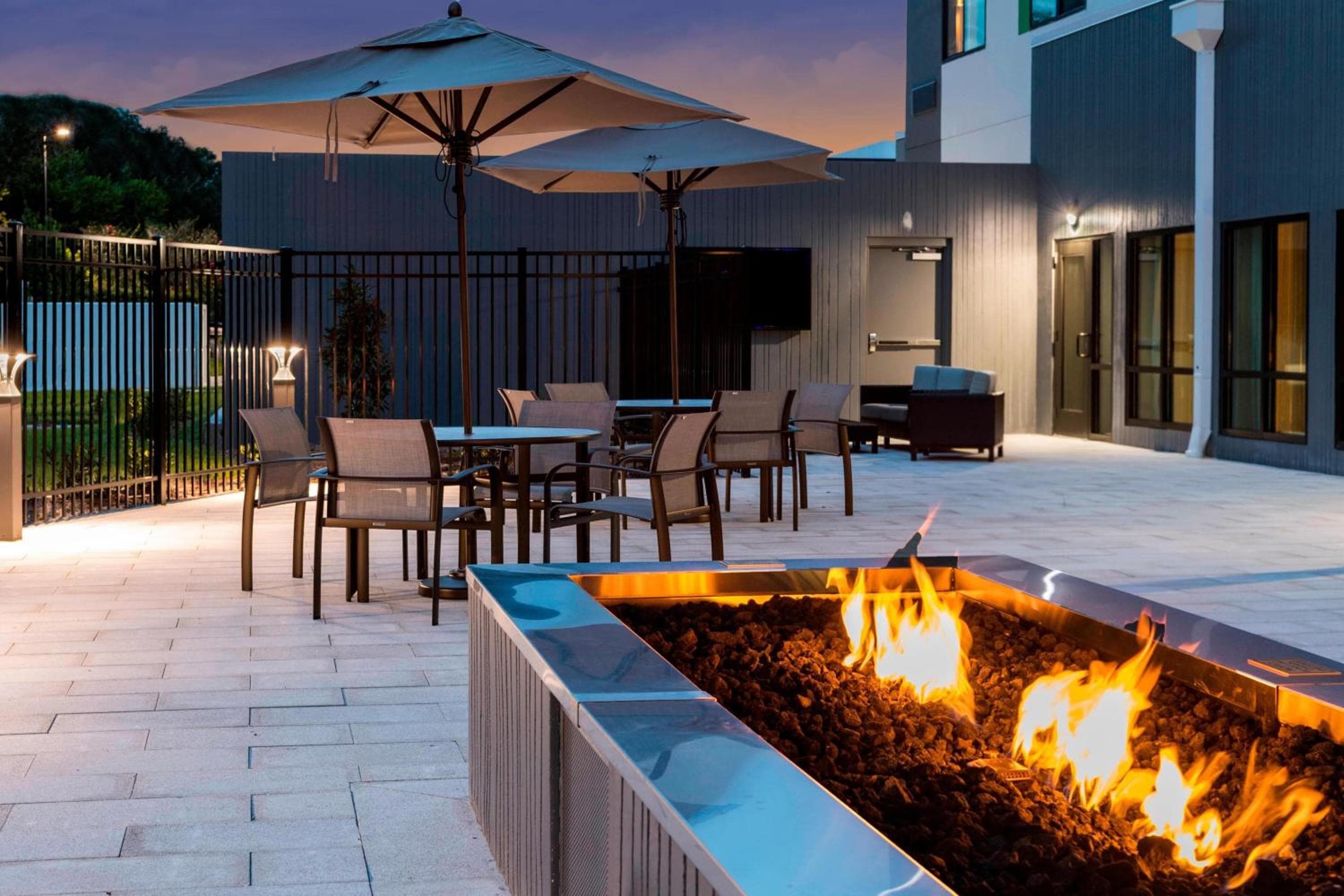 Courtyard by Marriott Tampa Northwest/Veterans Expressway — 25