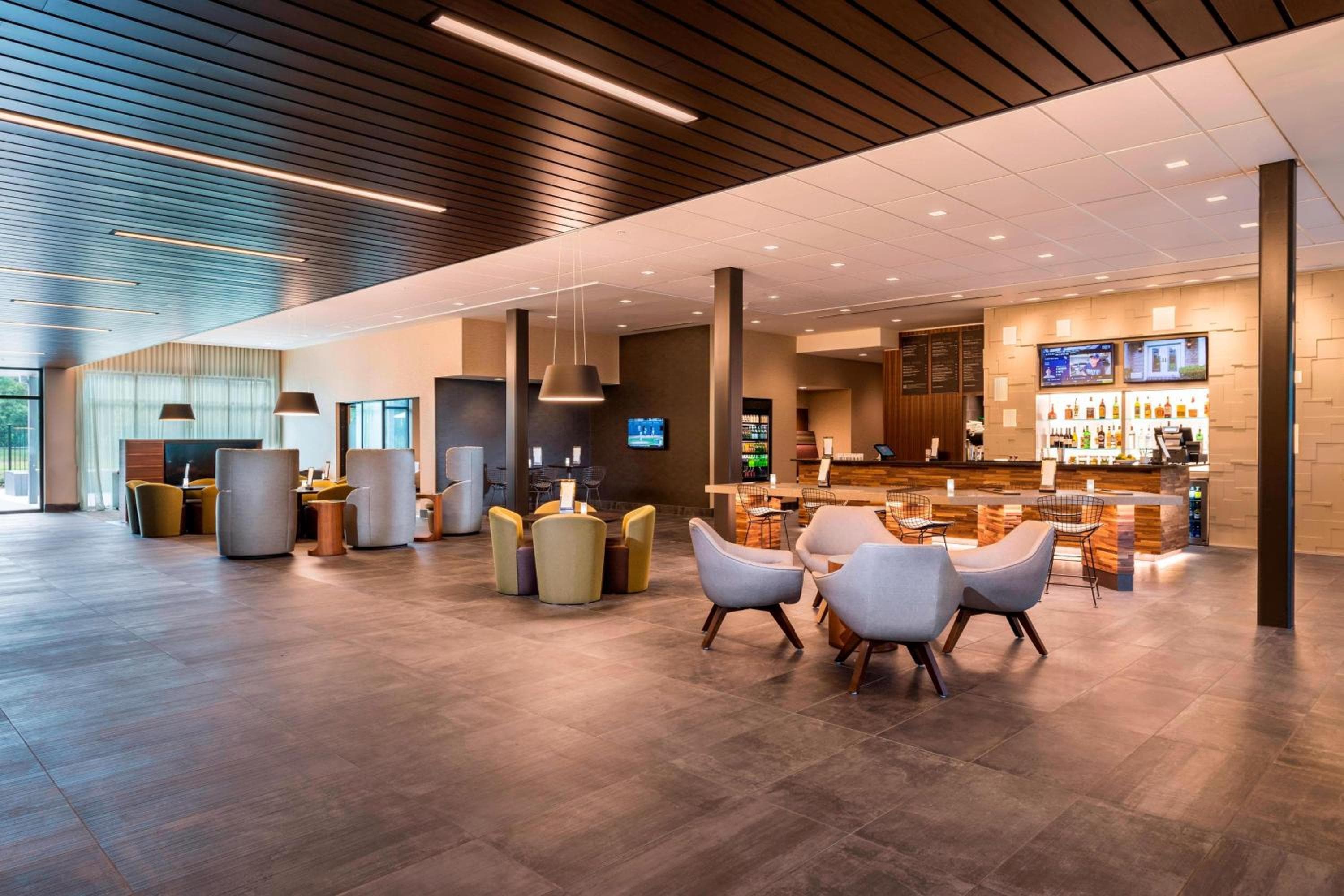 Courtyard by Marriott Tampa Northwest/Veterans Expressway — 26