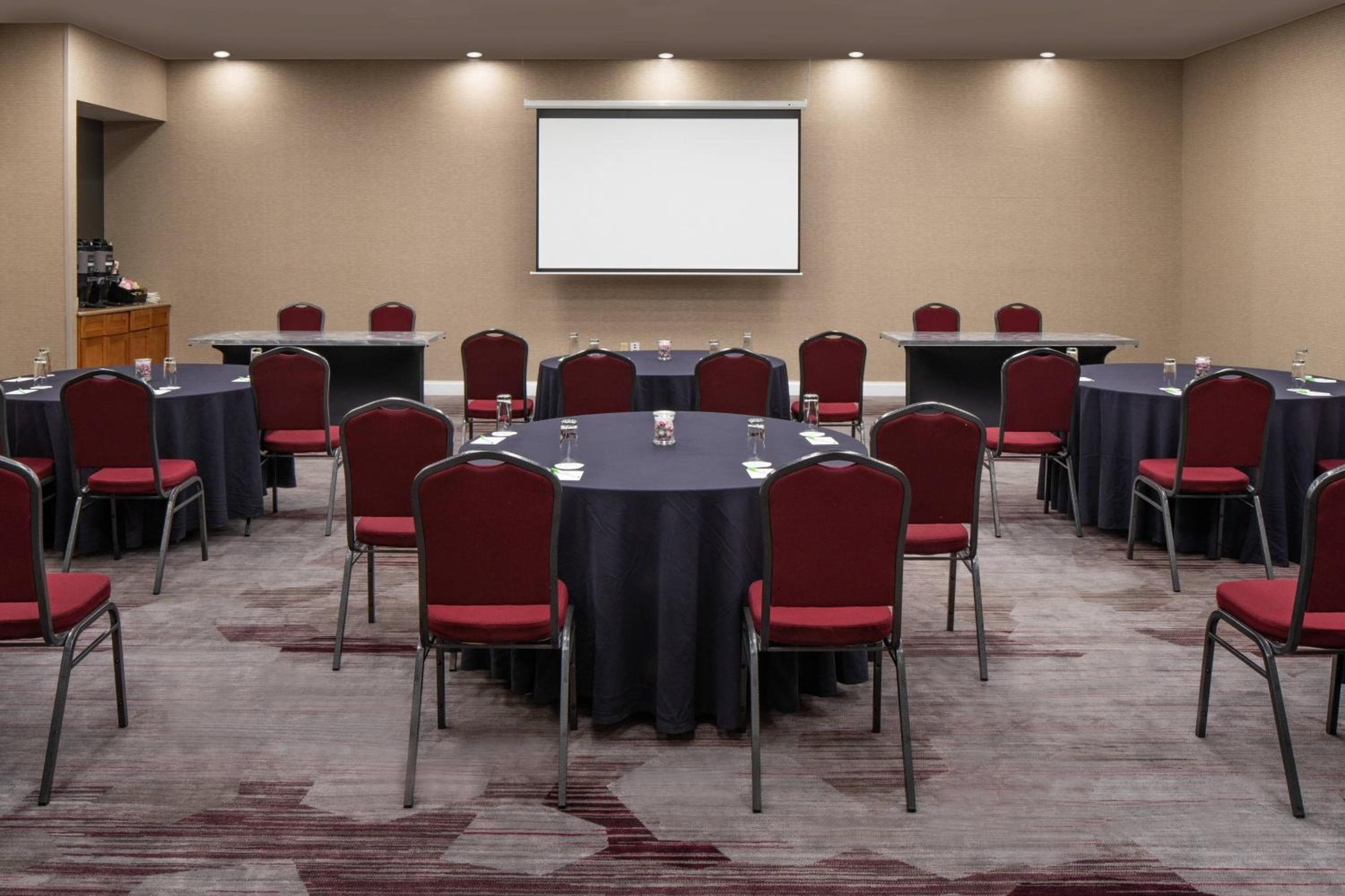 Courtyard by Marriott Orlando Lake Buena Vista at Vista Centre — 7
