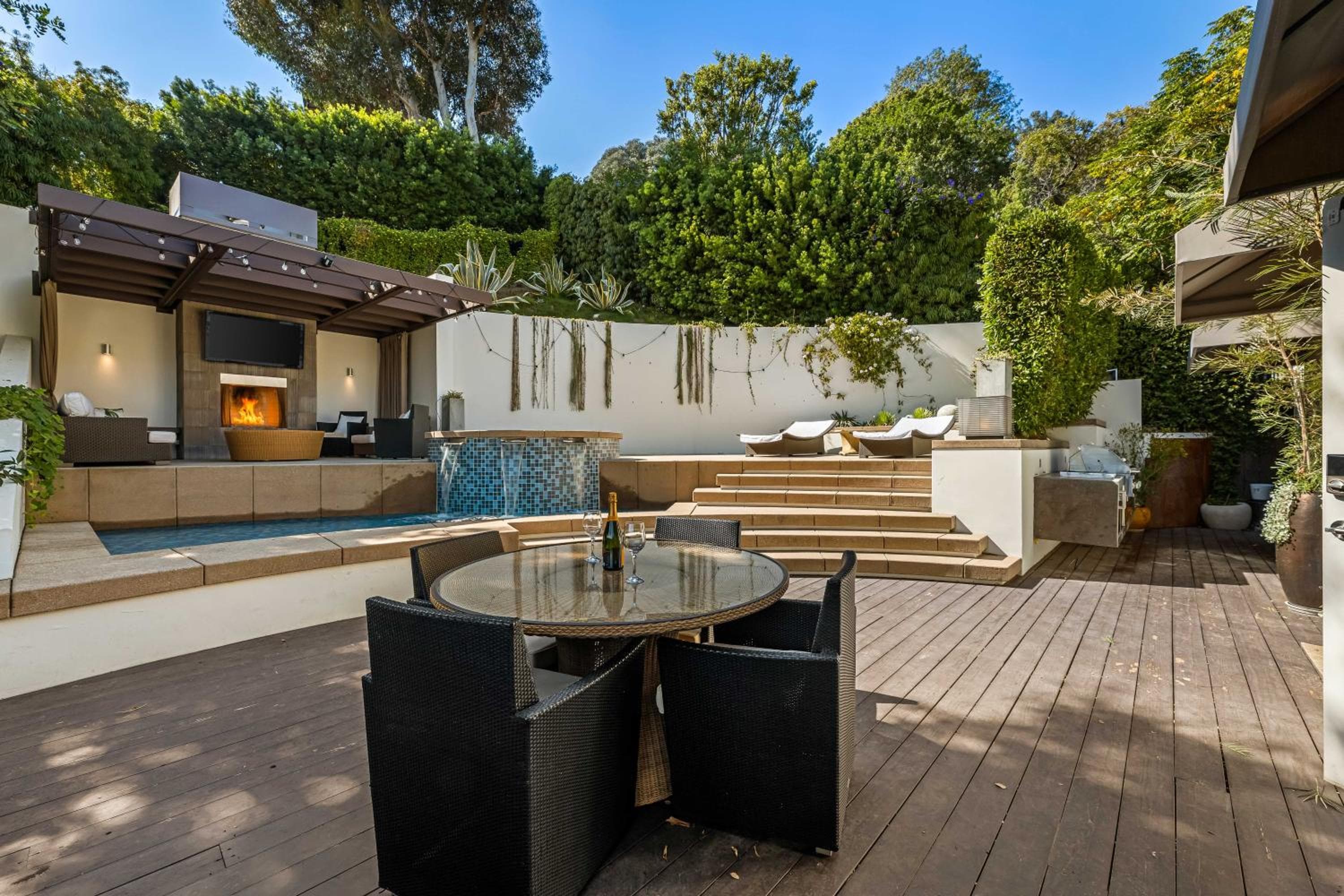 West Hollywood Hills Jacuzzi and Beautiful View — 3