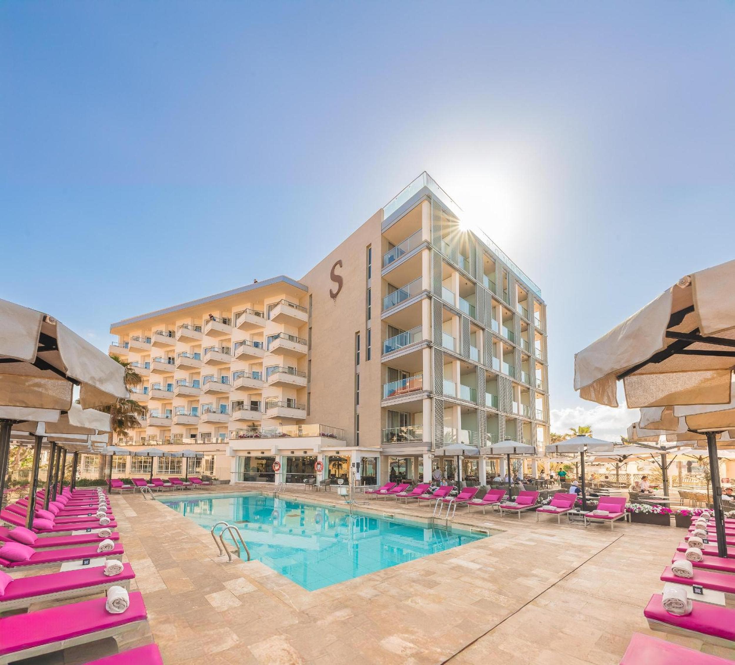 Pure Salt Garonda - Adults Only — 24