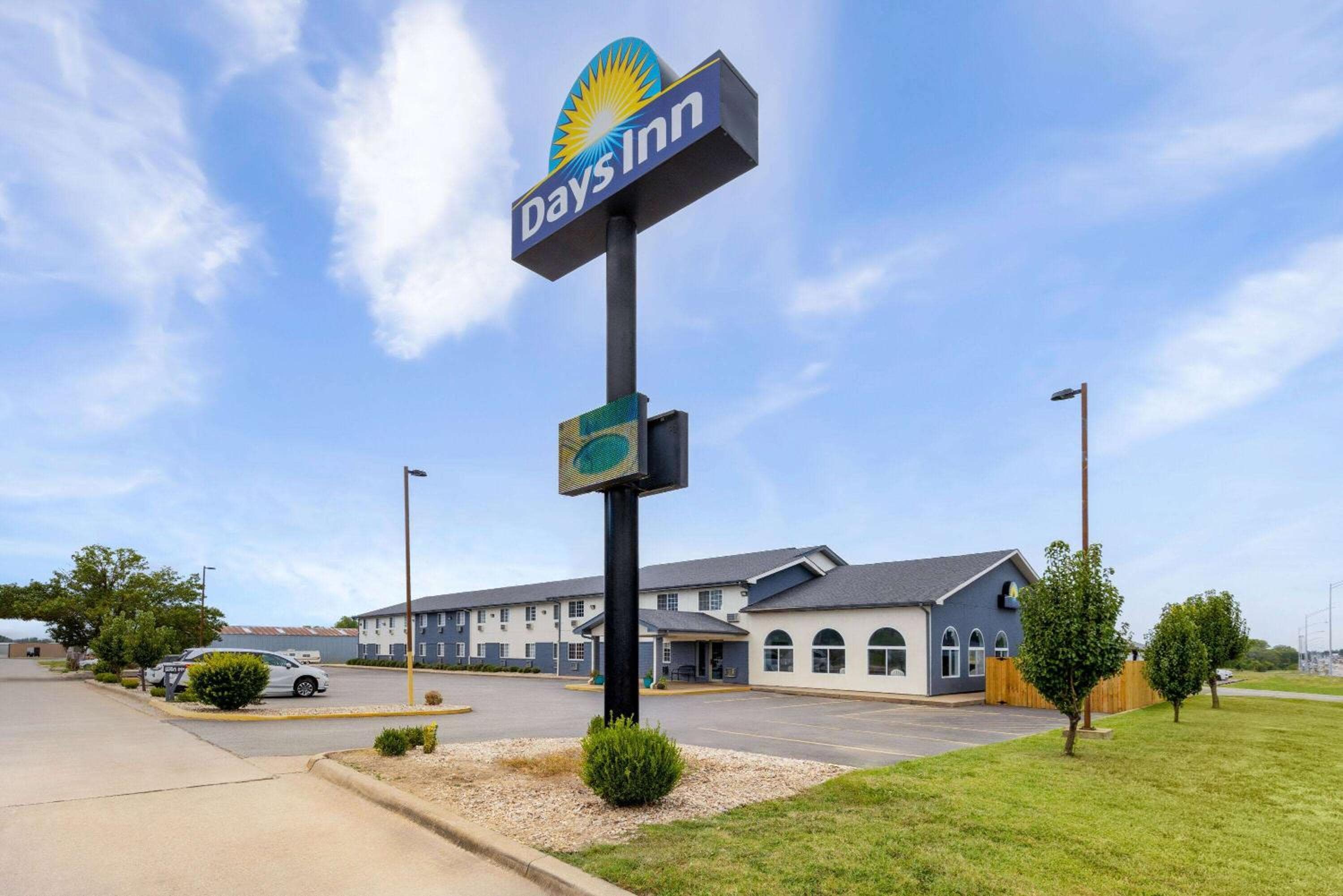 Days Inn by Wyndham Miami — 1
