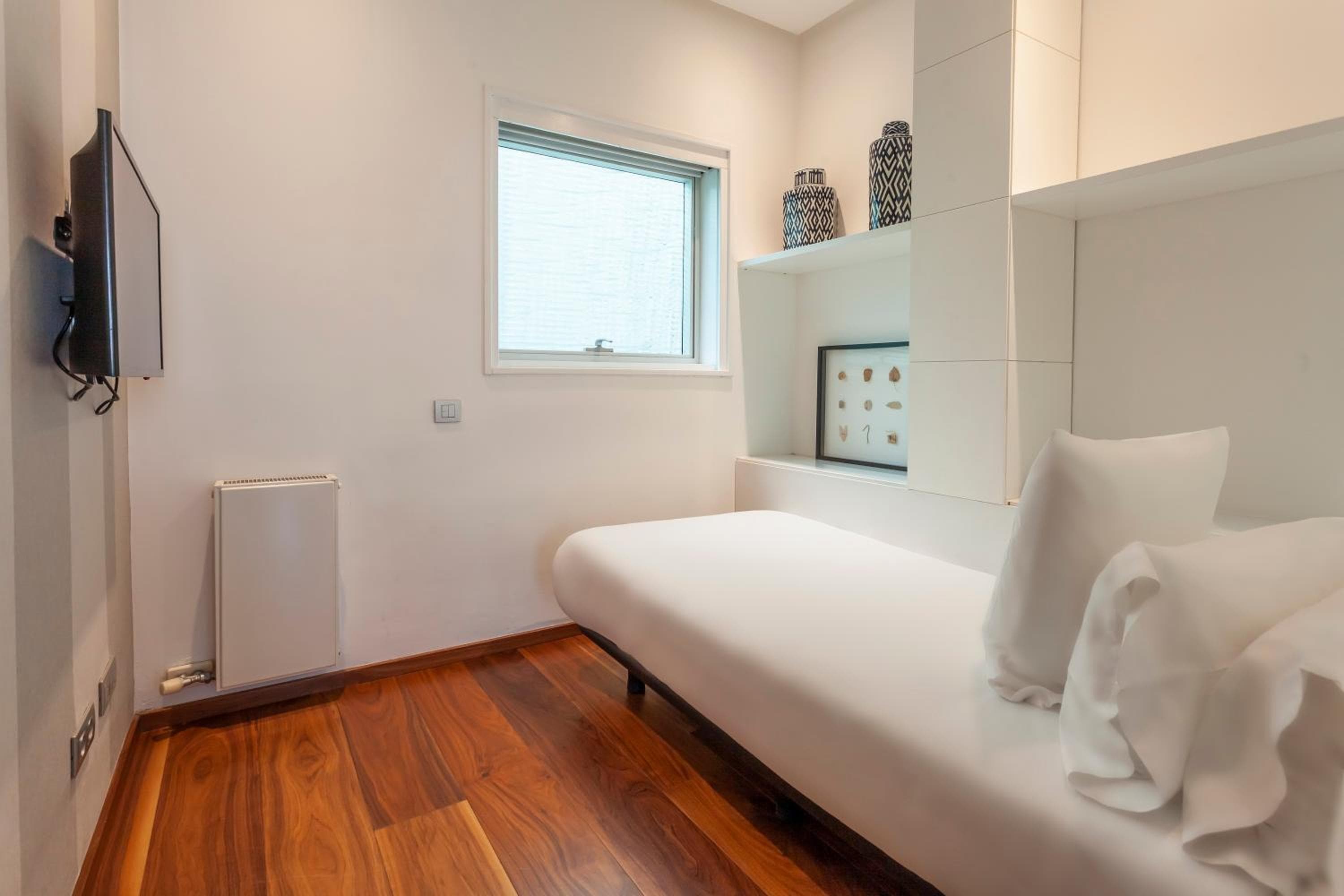 Suites Avenue — 9