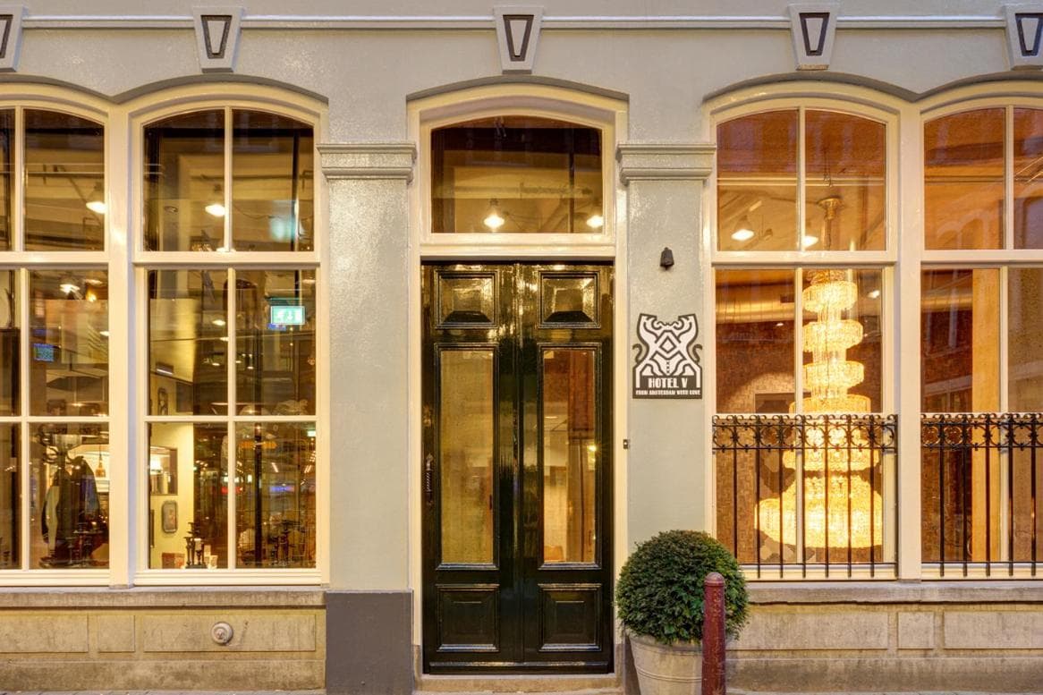 Hotel V Nesplein — 1