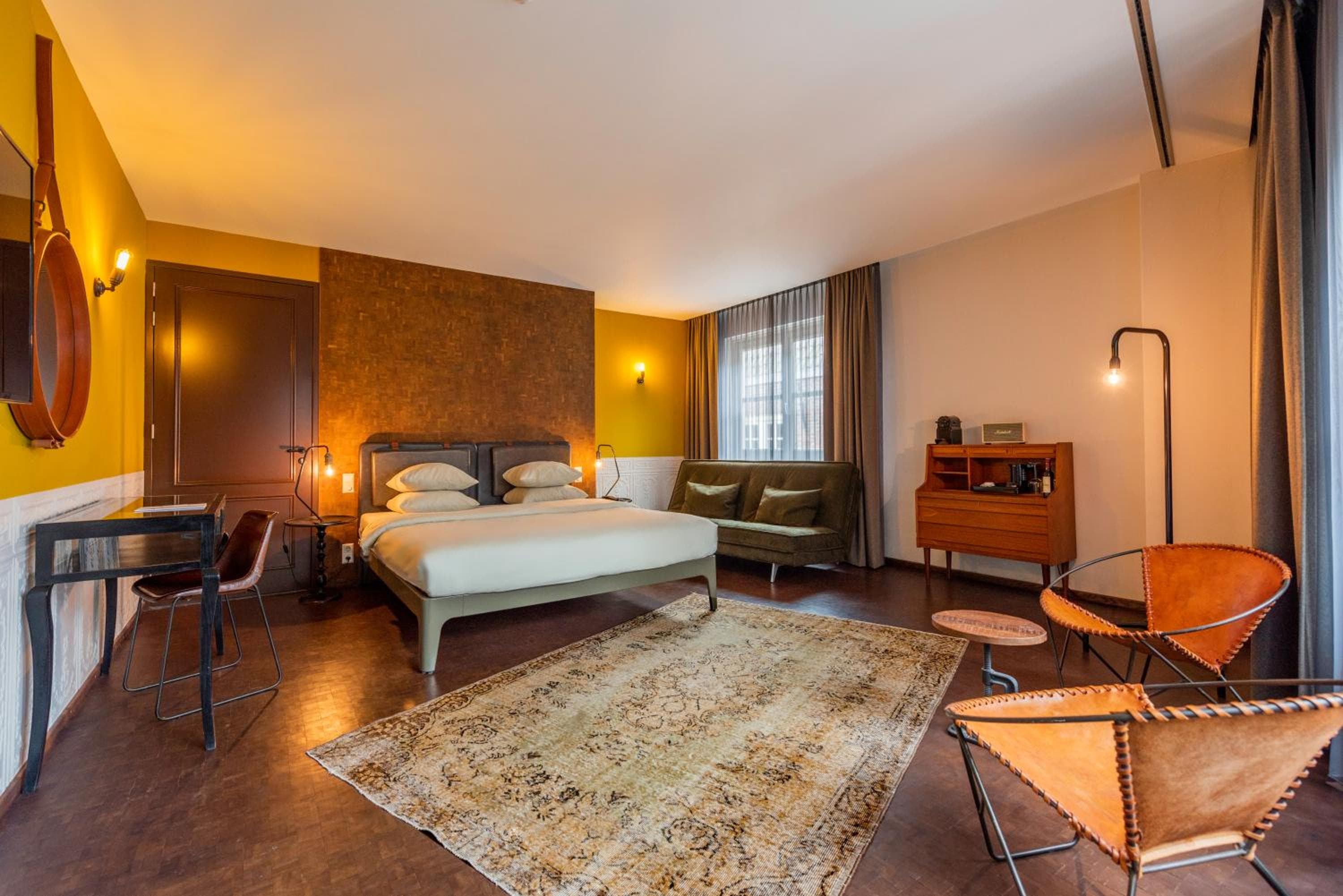 Hotel V Nesplein — 14